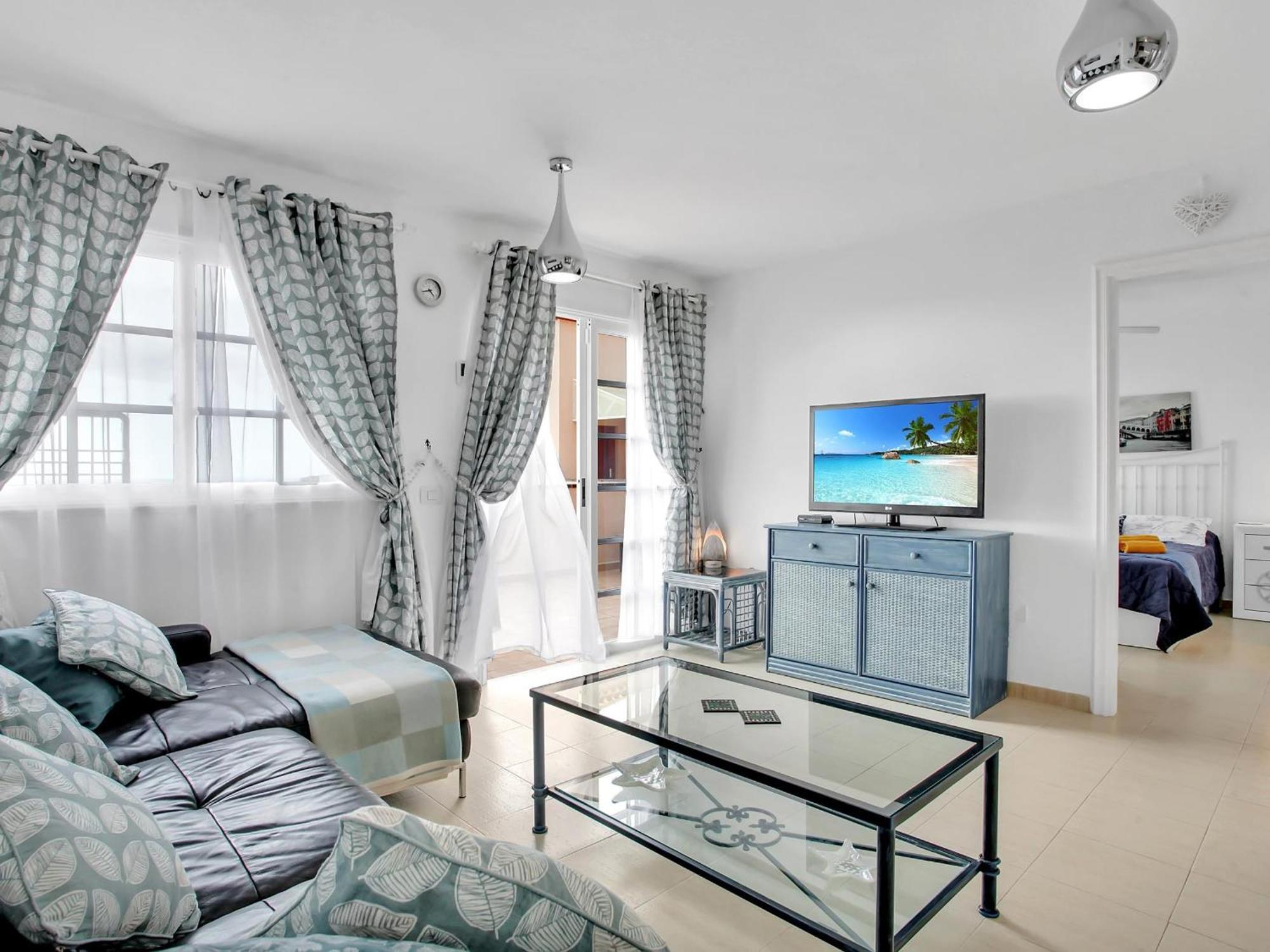 Apartamento Atico De Lujo Con Gran Terraza, Piscina Climatizada Y Parking En Cristianos - Es-347-4 *