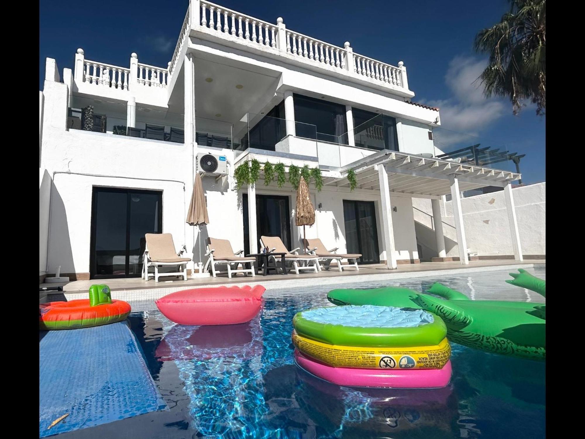 Villa Vistas *