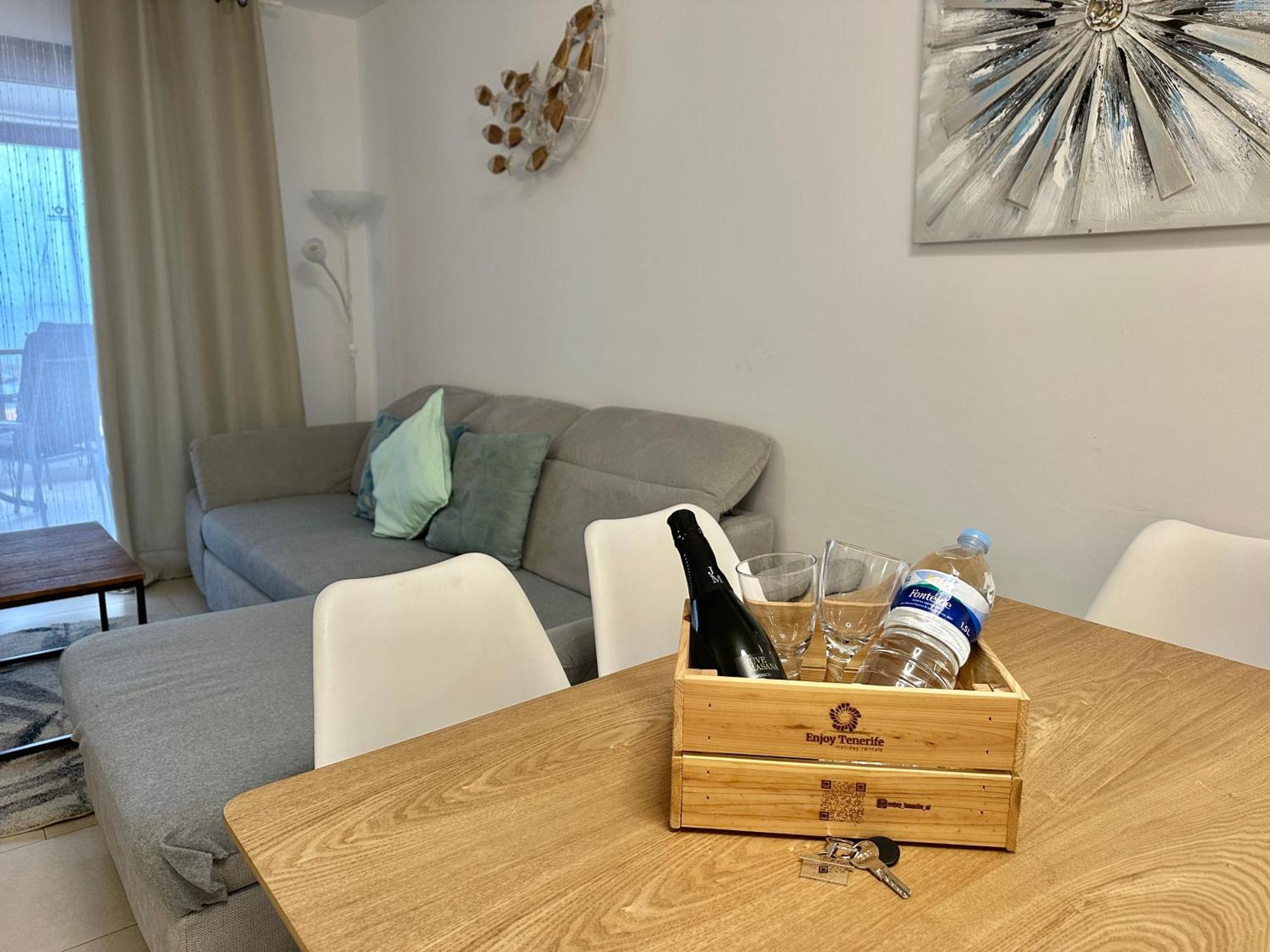 Capitain Jane's Beachside Haven Apartment Acantilado de los Gigantes