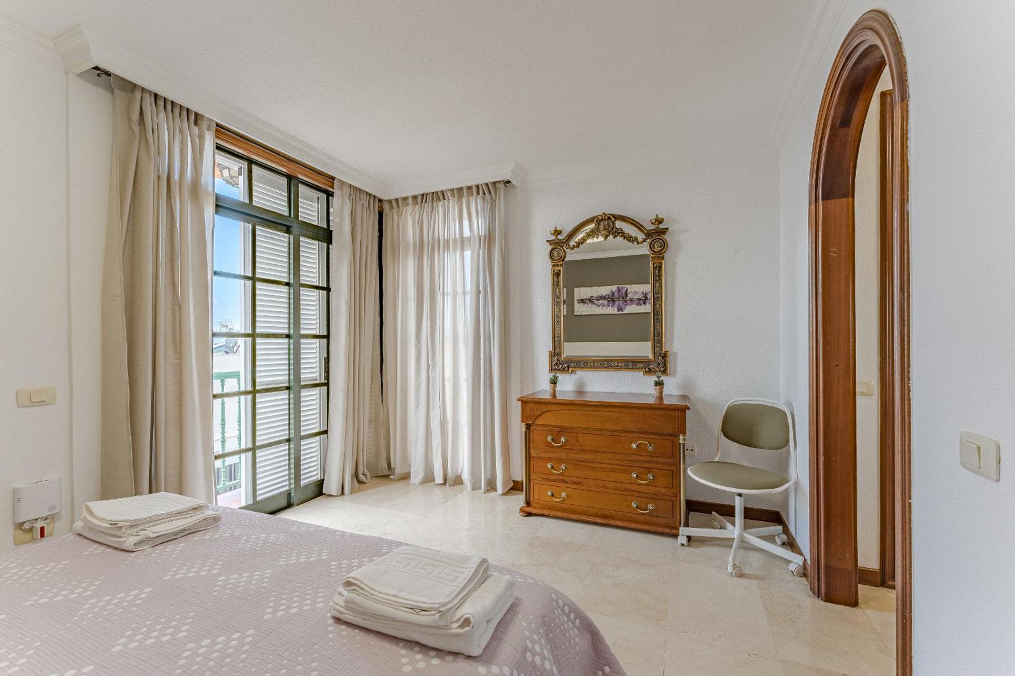 Hébergement de vacances - 3 Bedroom House With Pool Chayofa