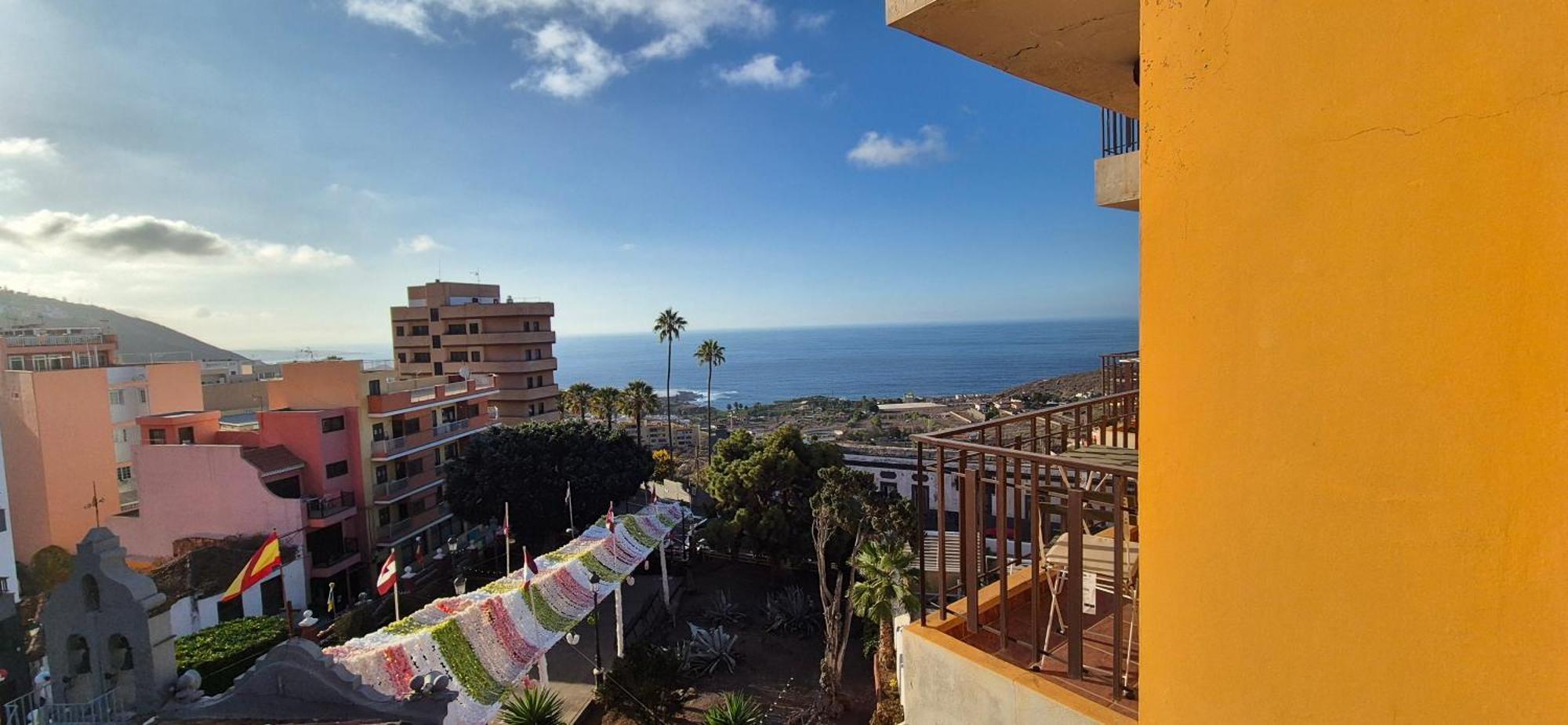Teide Y Mar En Icod De Vinos