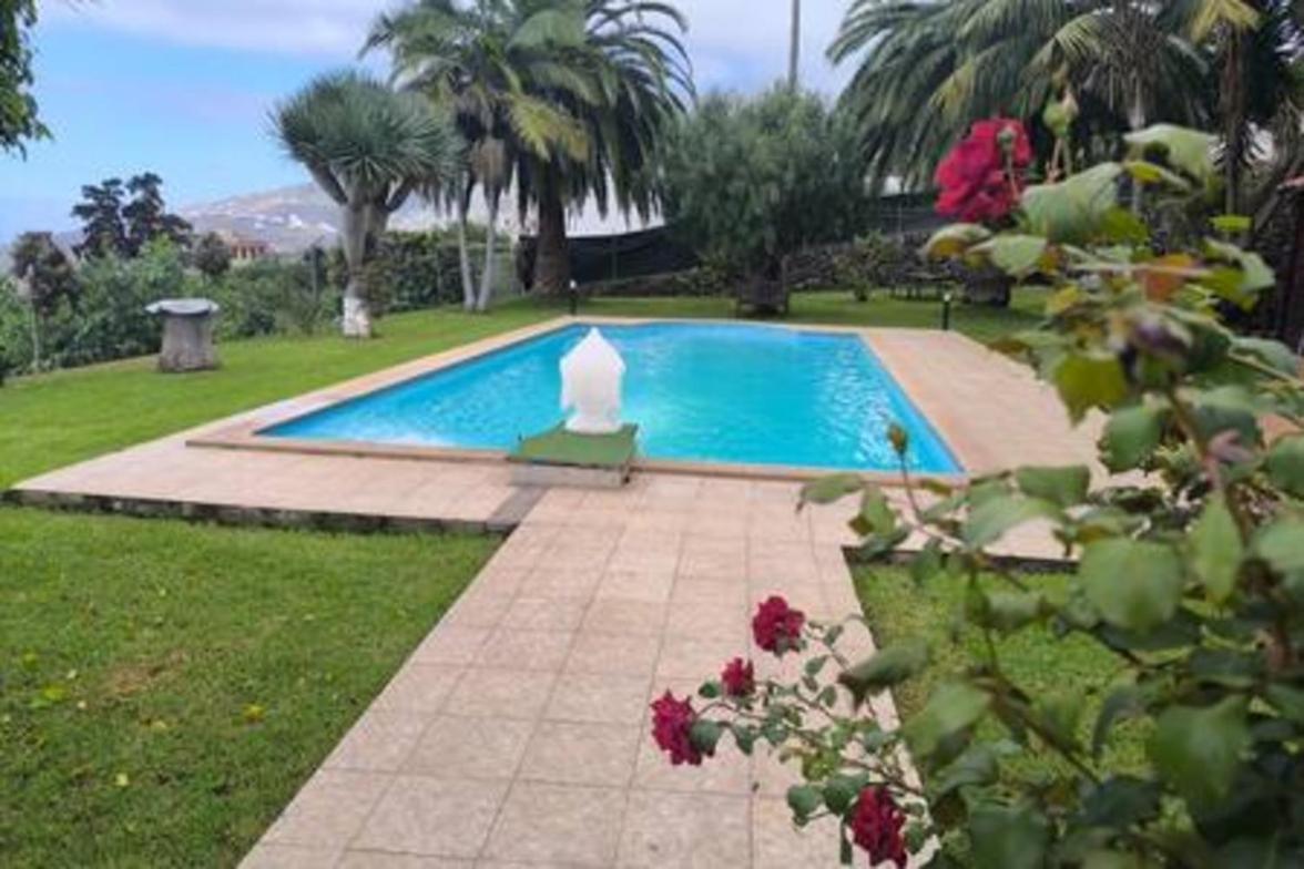 Espectacular Con Piscina Y Vistas Al Valle Cruz Santa
