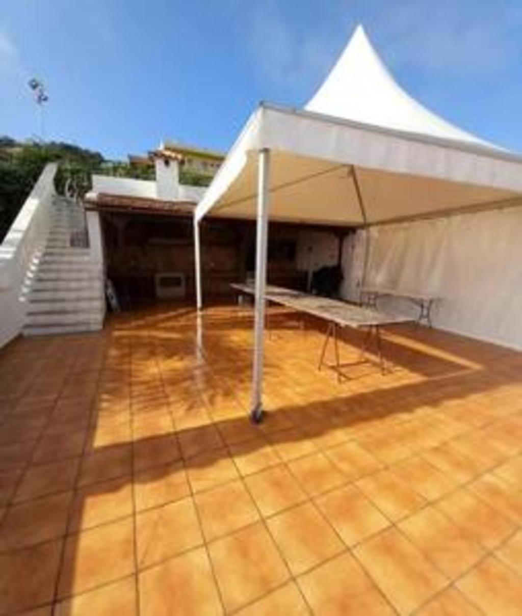 Espectacular Con Piscina Y Vistas Al Valle *
