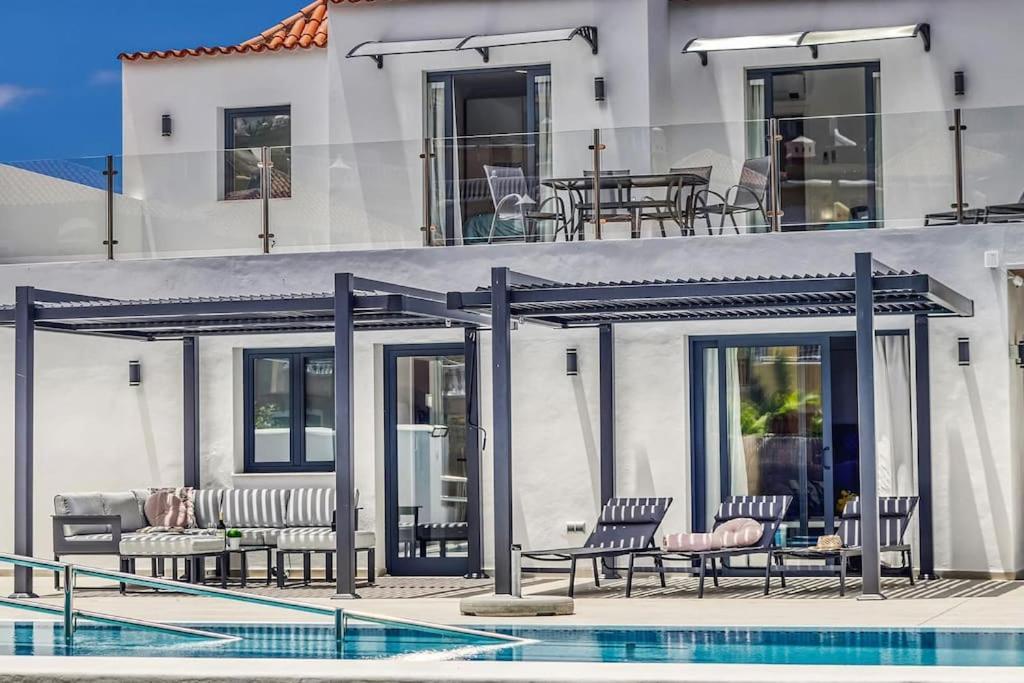 Villa Casa De Los Loros Pool Maintenance *