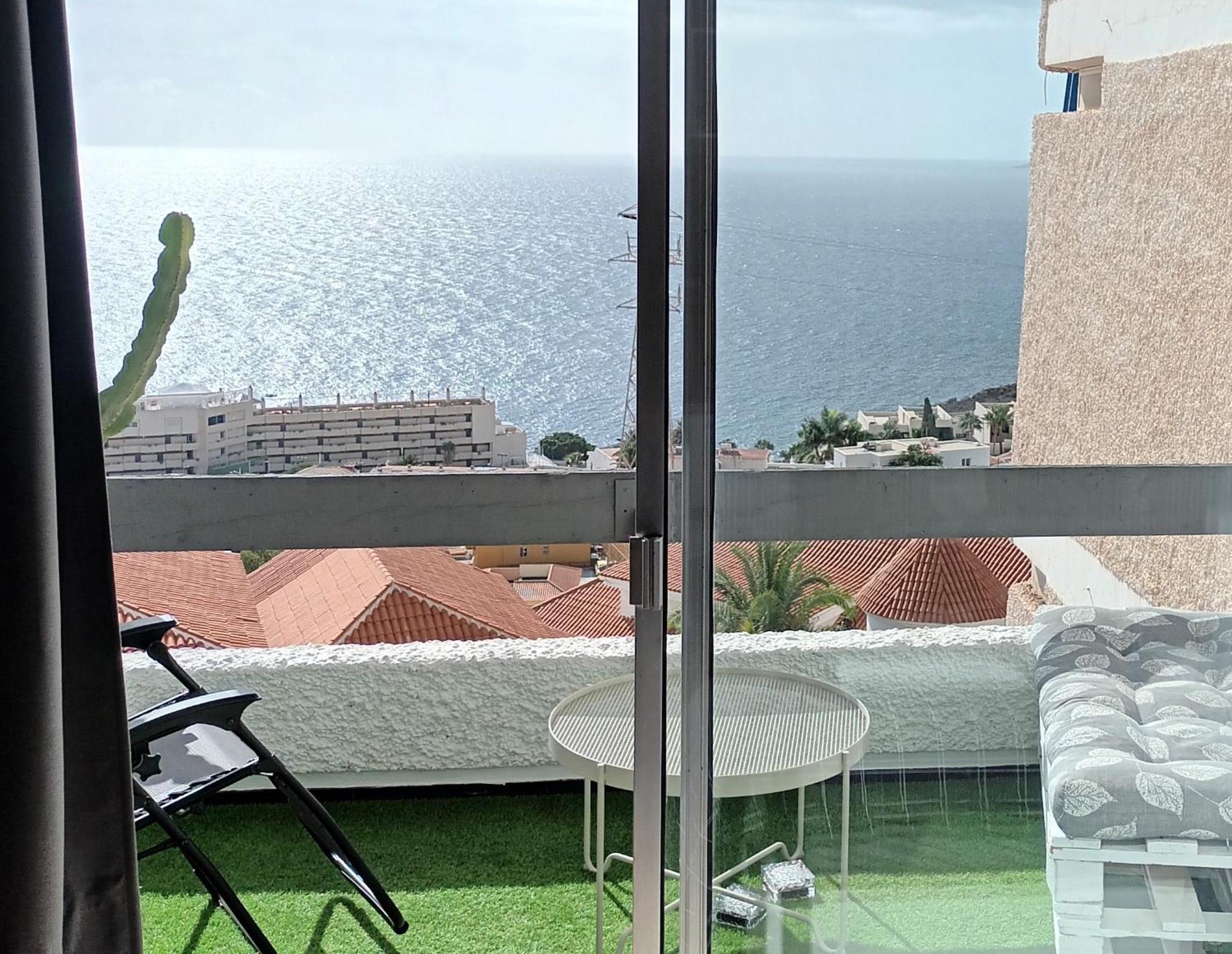 Apartment Modern Open-plan With Terrace And Sea View *