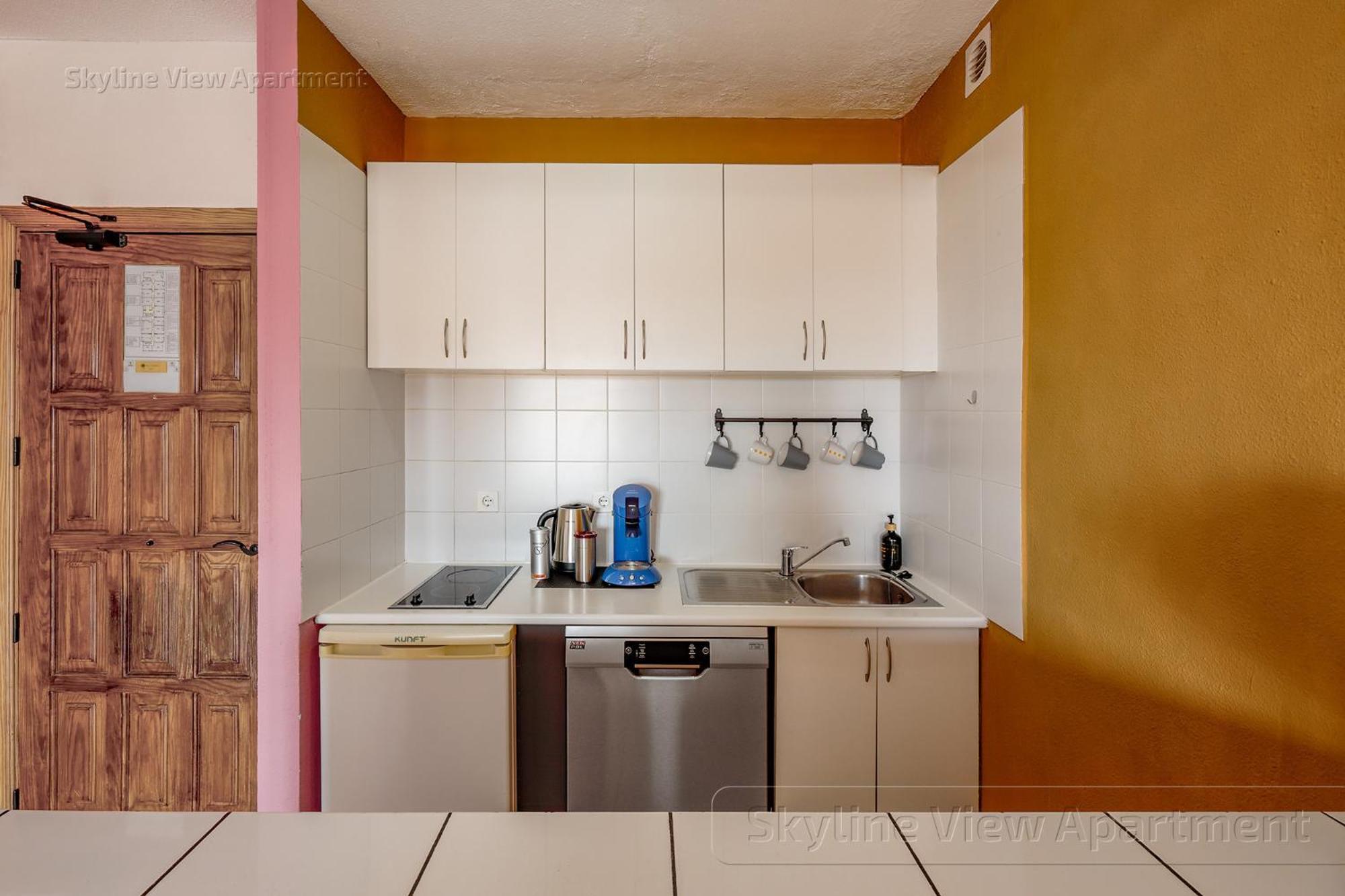 Apartamento Skyline View - Free Private Parking Including & Guest Bonus *