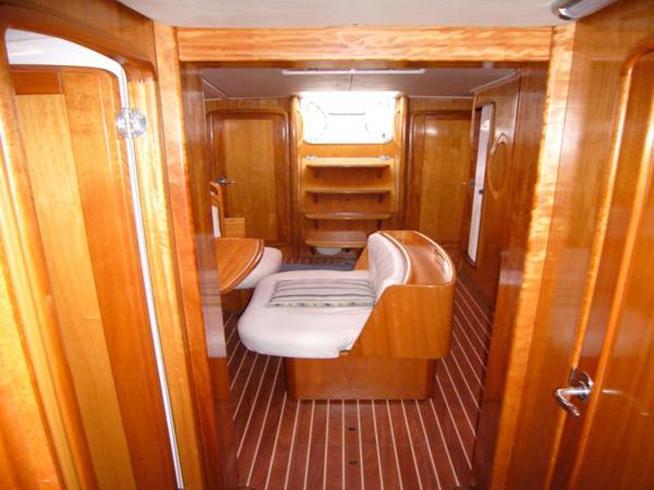 Botel Mar Y Tierra Cisco 2