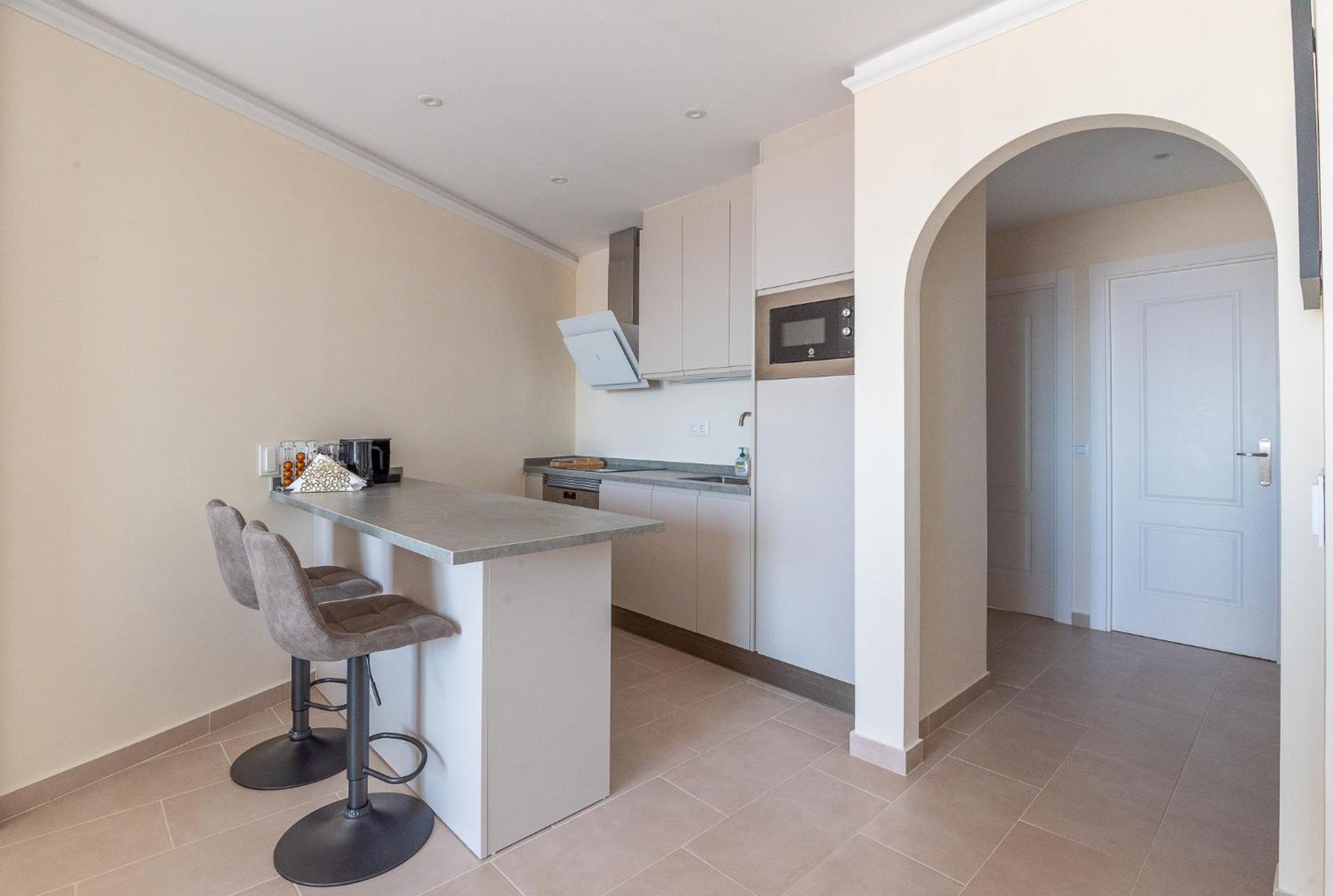 Apartment 2 Bedroom Luxury With Sea View In Cristianos *