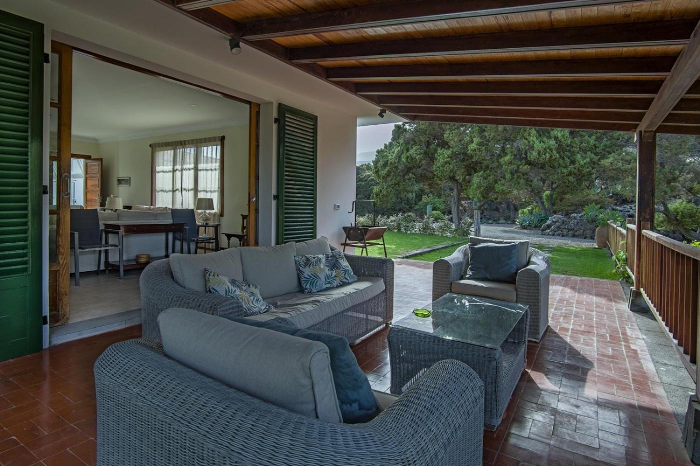 Sabinas - El Guincho, Garachico Villa