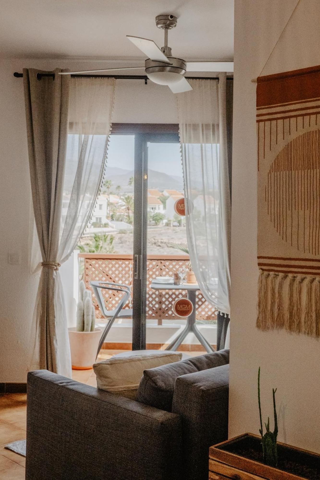 Alba Vista - Albatros Park In Golf Del Sur Tenerife - Heated Pool & Teide View San Miguel de Abona