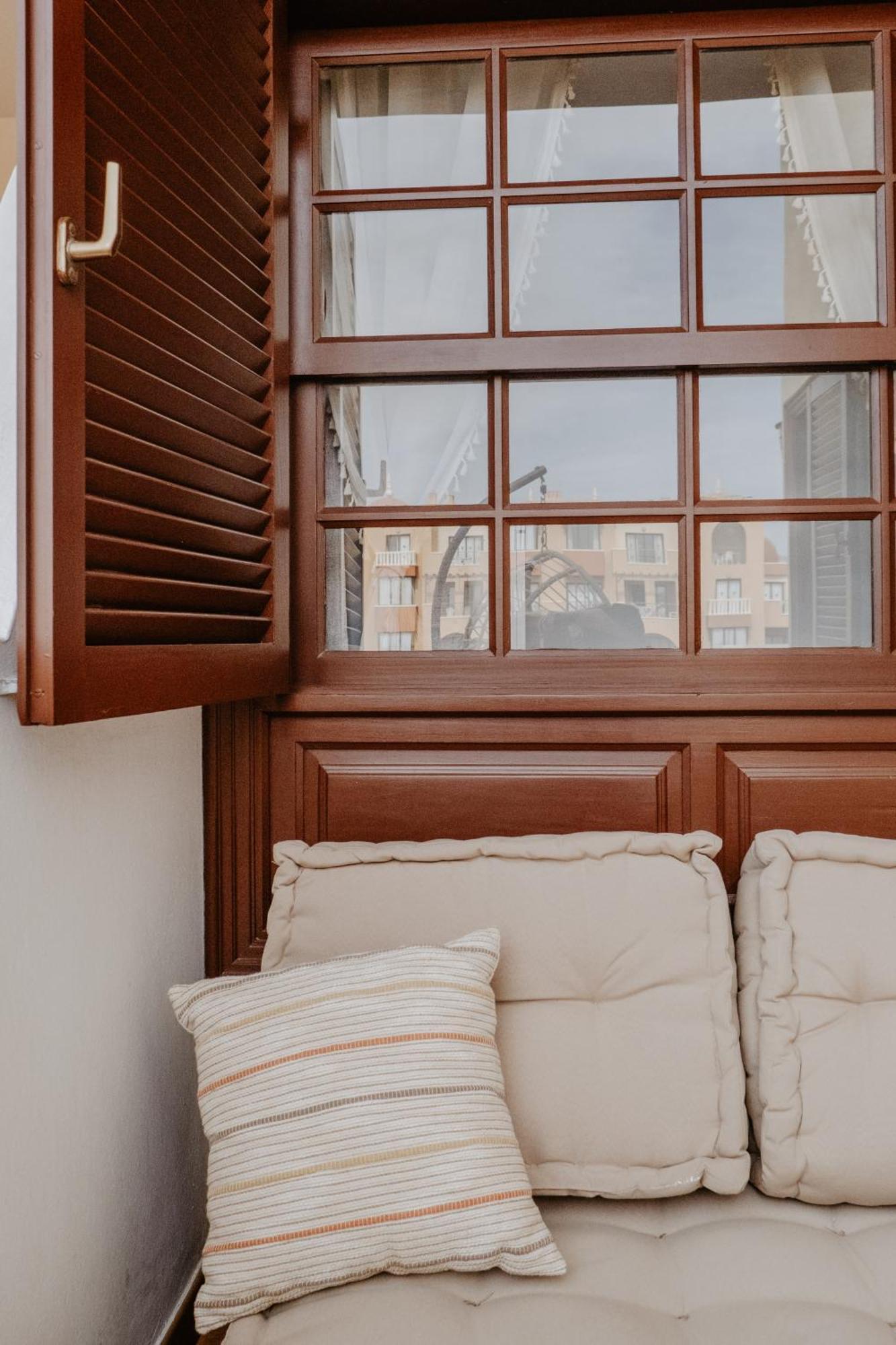 Appartement Alba Vista - Albatros Park In Golf Del Sur Tenerife - Heated Pool & Teide View *