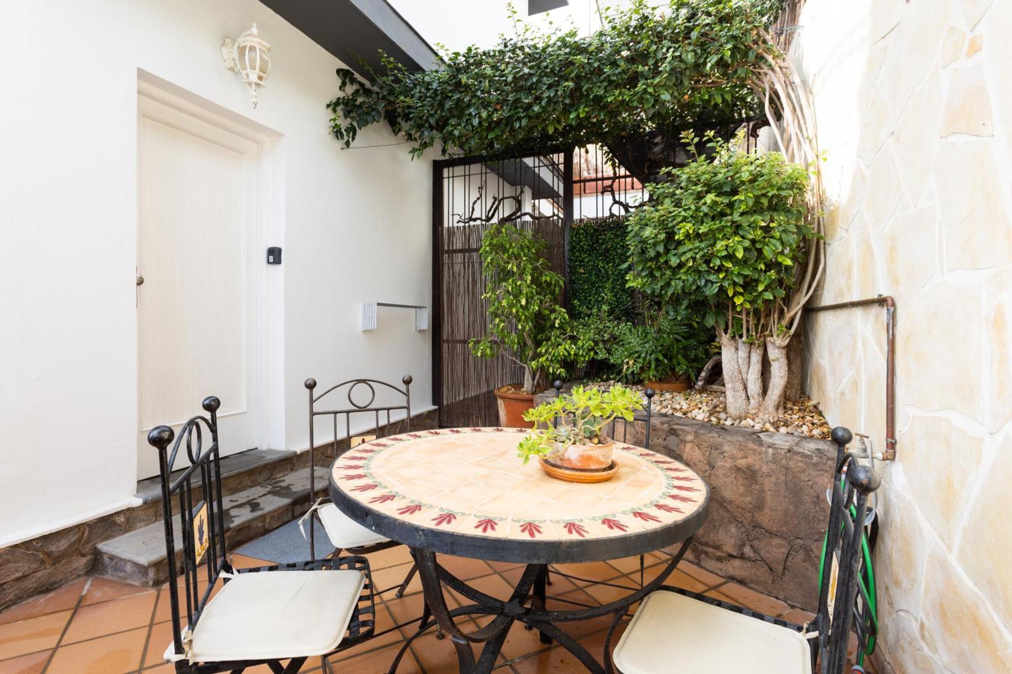 Buganvilla Apartment *