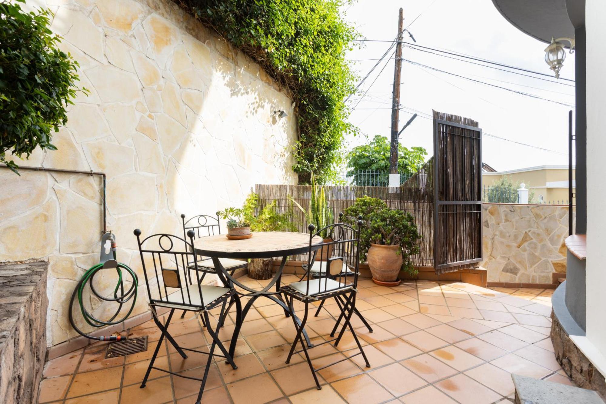 Buganvilla Apartment