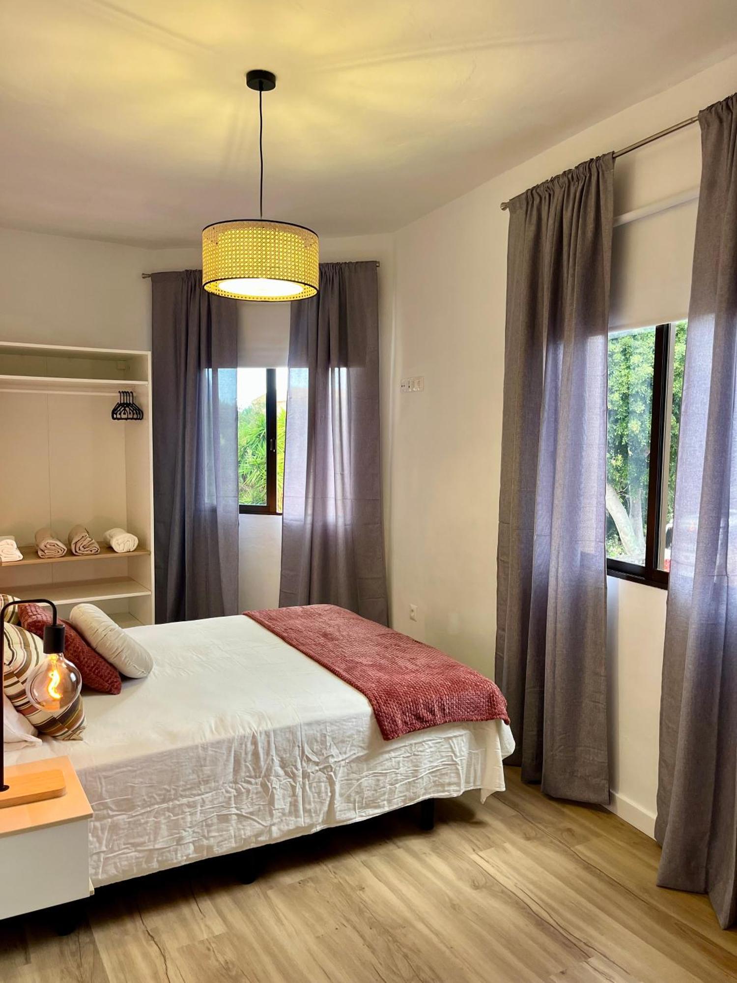 Lacasadelchorro Holiday home