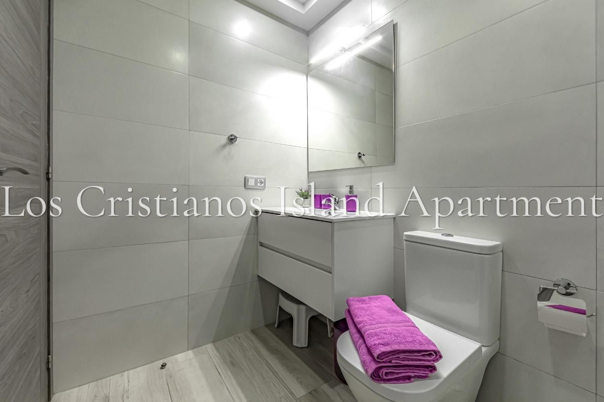 Cristianos Island Apartamento *