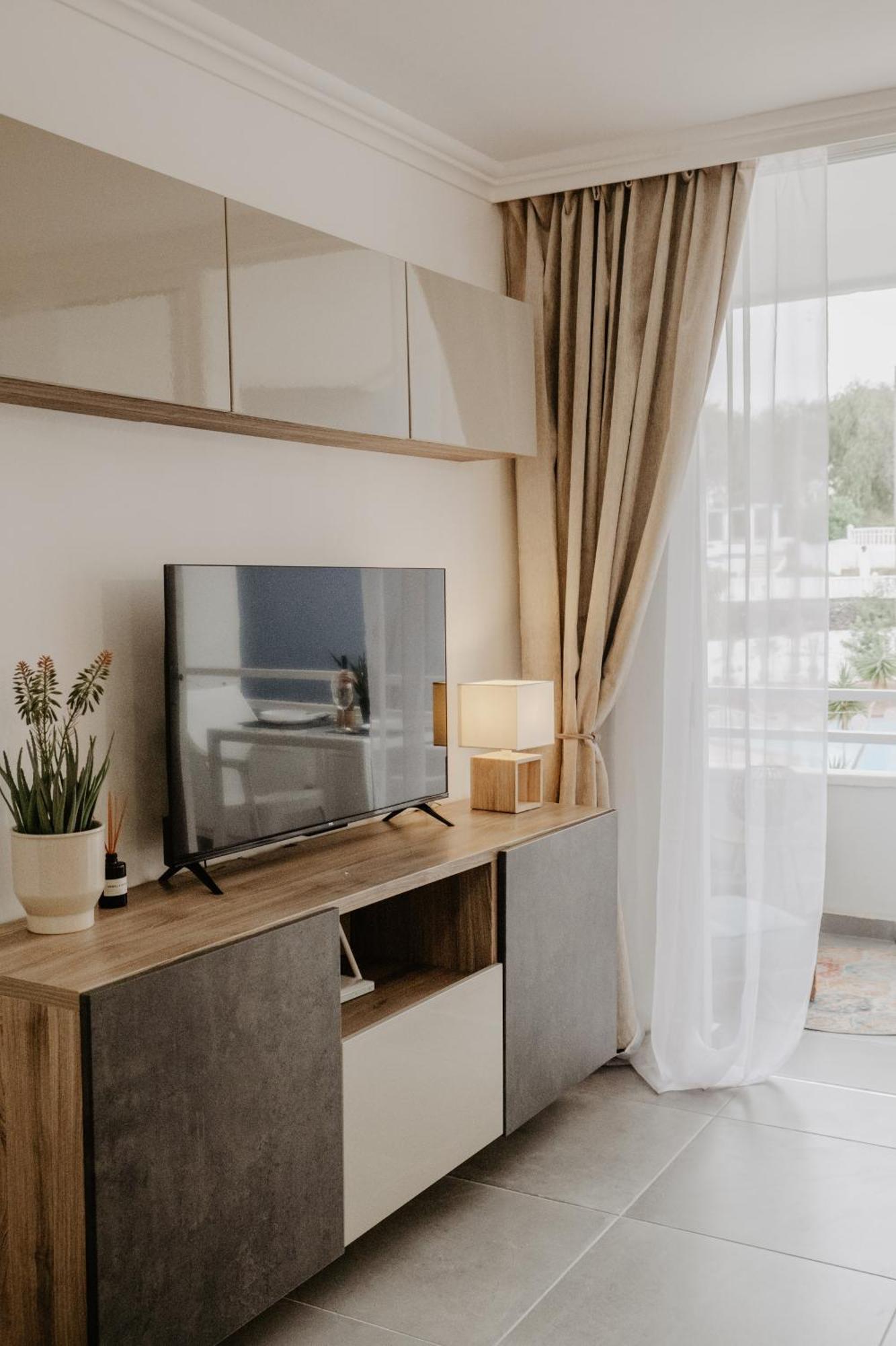 Sunny Escape - Park In Golf Del Sur Tenerife Apartment San Miguel de Abona