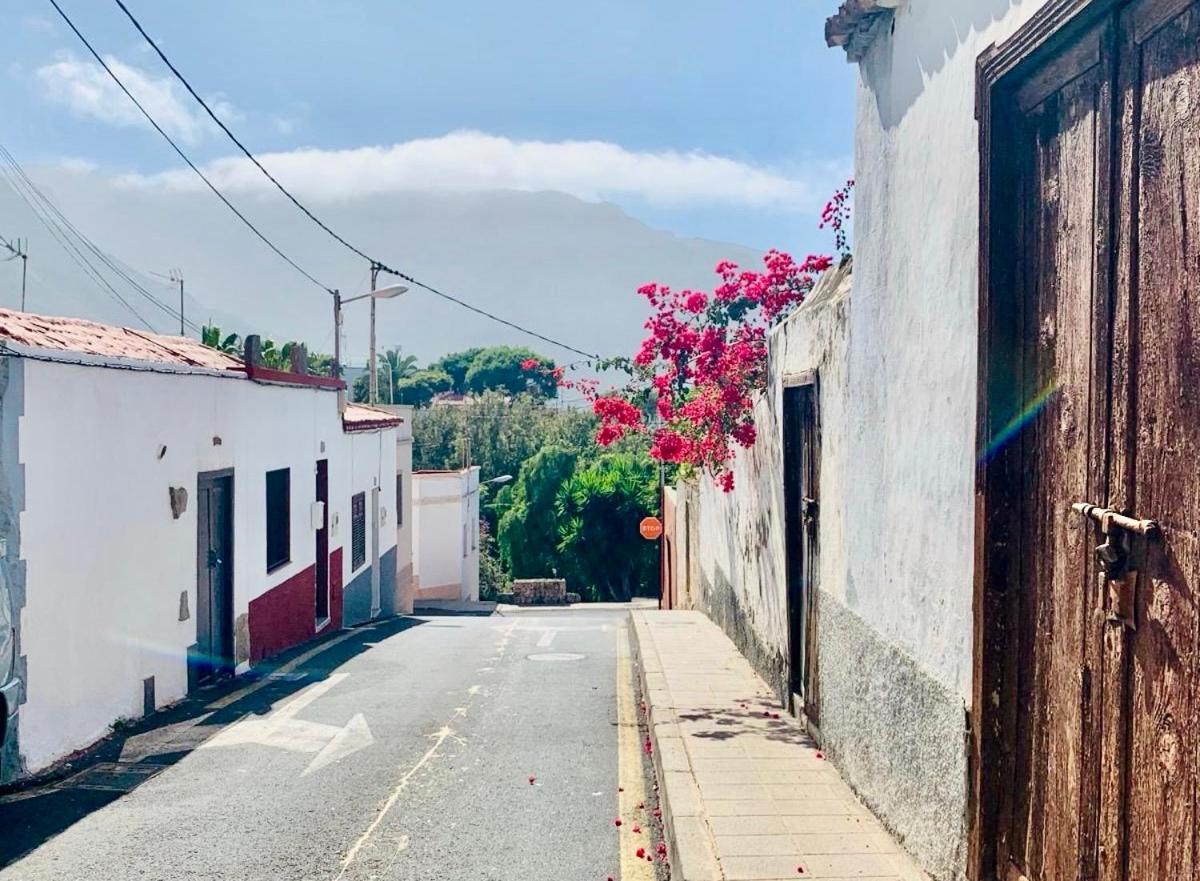 Lacasadelchorro Holiday home *