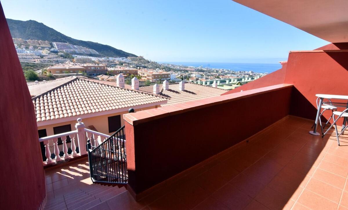 House With Jacuzzi In Costa Adeje *