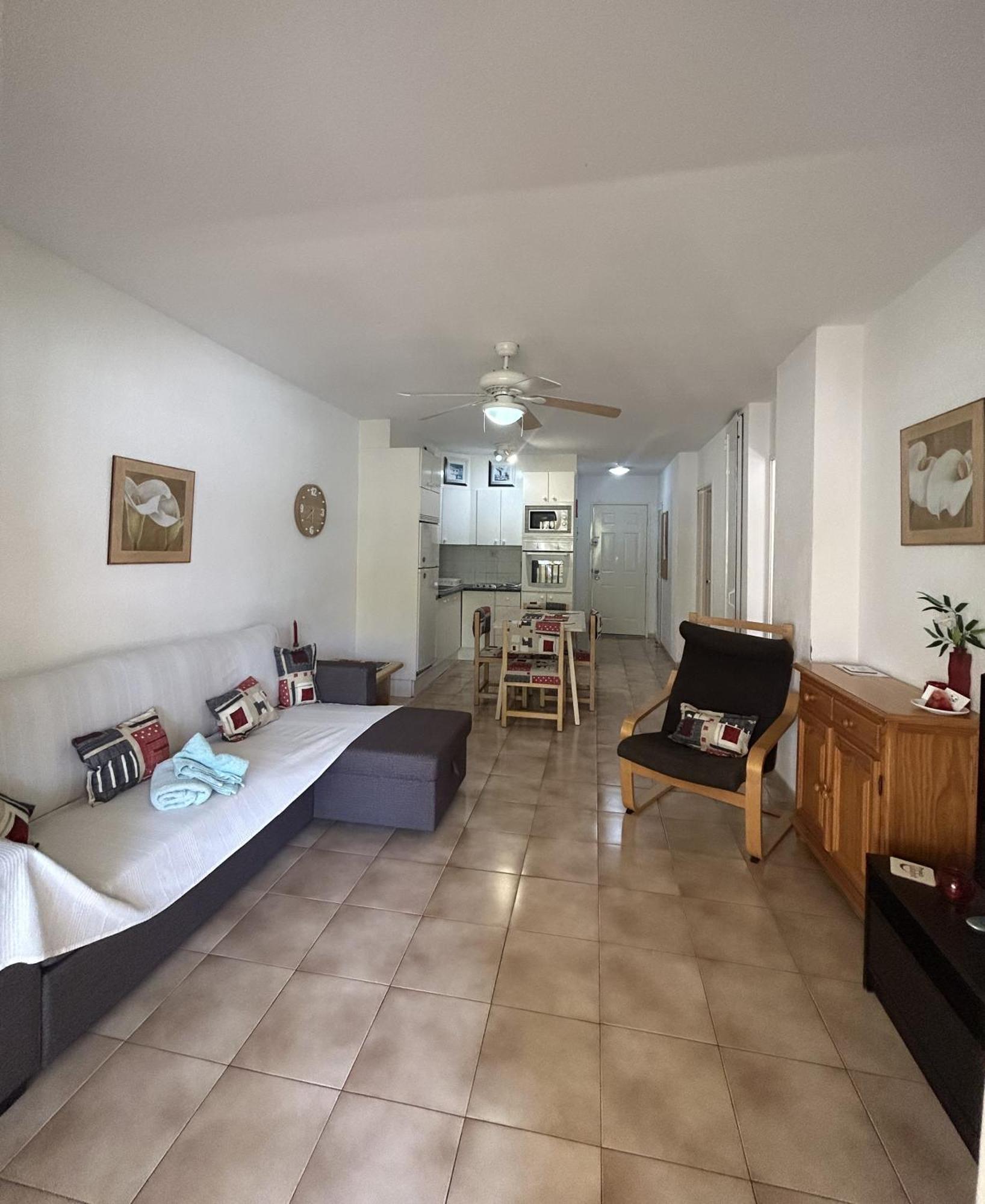 Two Bedroom In Castle Harbour C201 Apartment Los Cristianos (Tenerife)