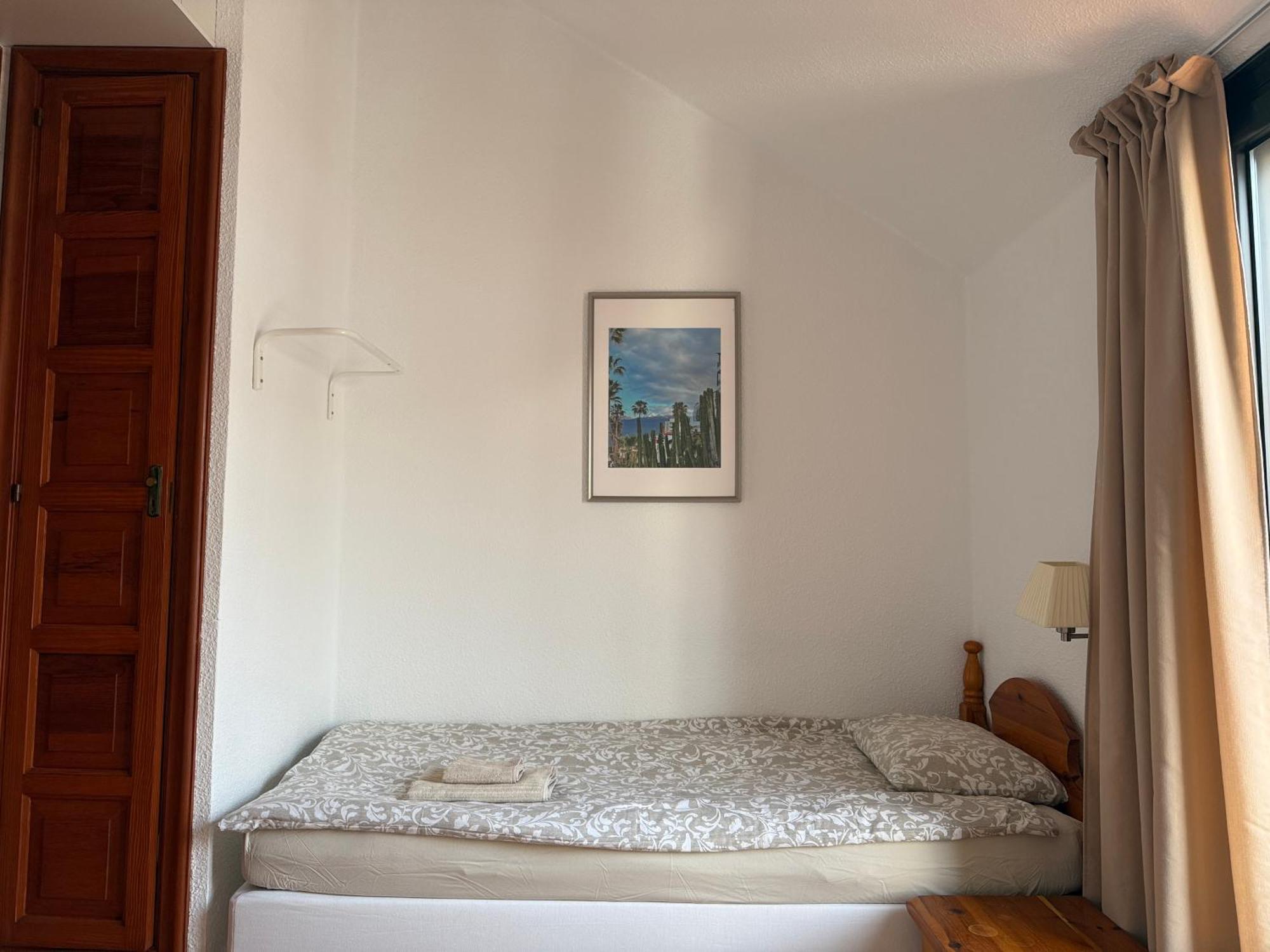 Sunny 2-bedroom In Parque Santiago Ii Apartment *