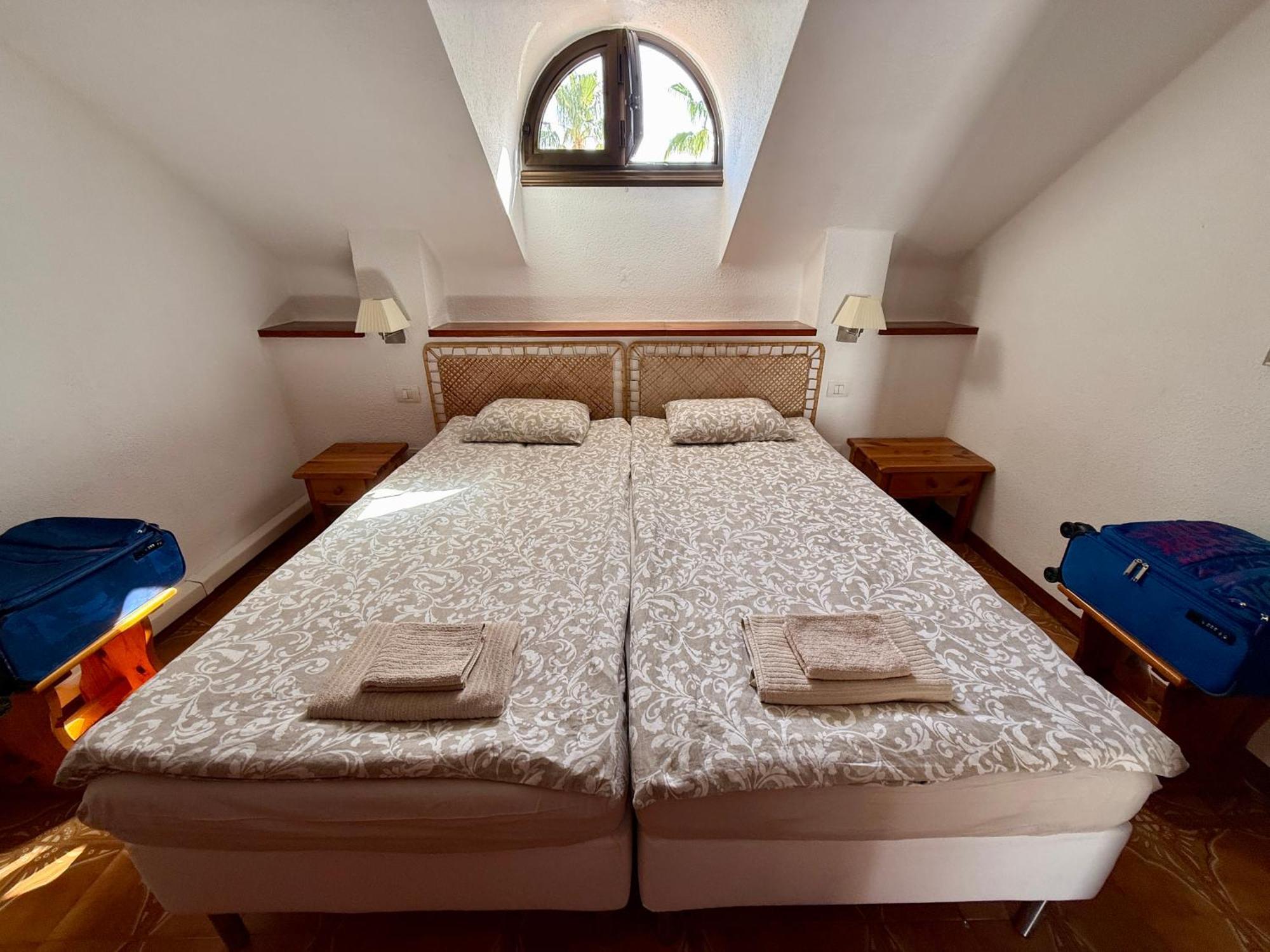 Sunny 2-bedroom In Parque Santiago Ii Apartment