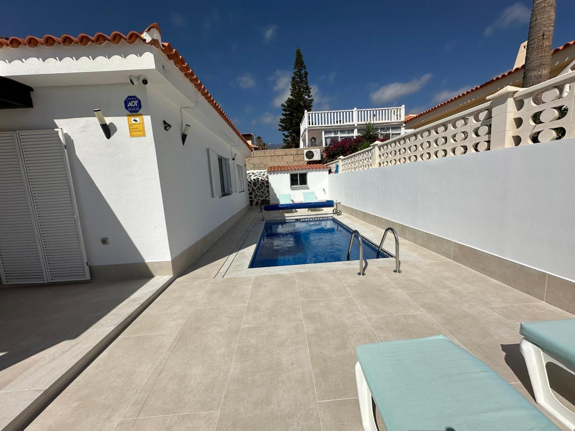 Ocean Vibes With Sea View And Private Heated Pool Holiday home