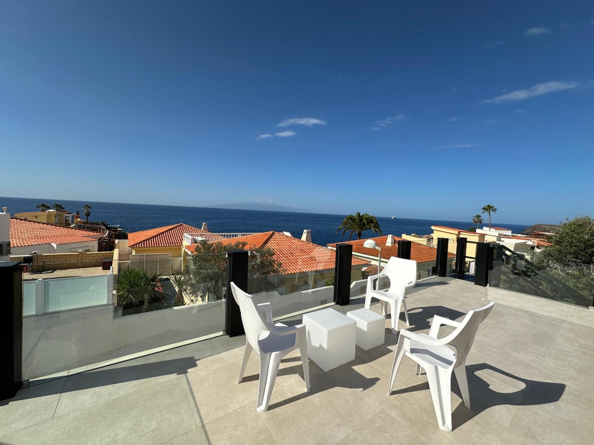 Ocean Vibes With Sea View And Private Heated Pool Holiday home *