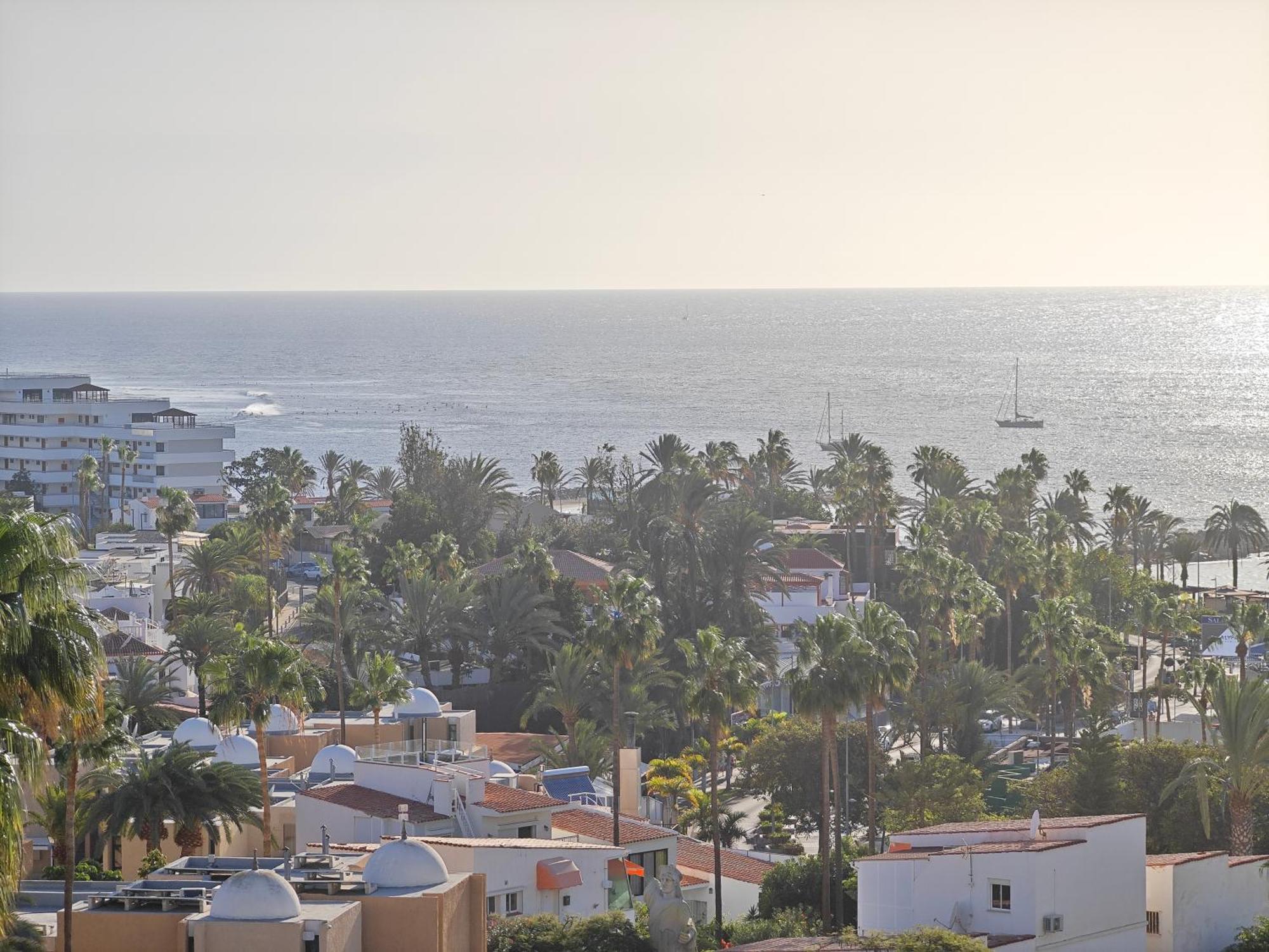 Apartment Blanco&azul - Comfortable Ocean View Next To The Playa de las Americas (Tenerife)