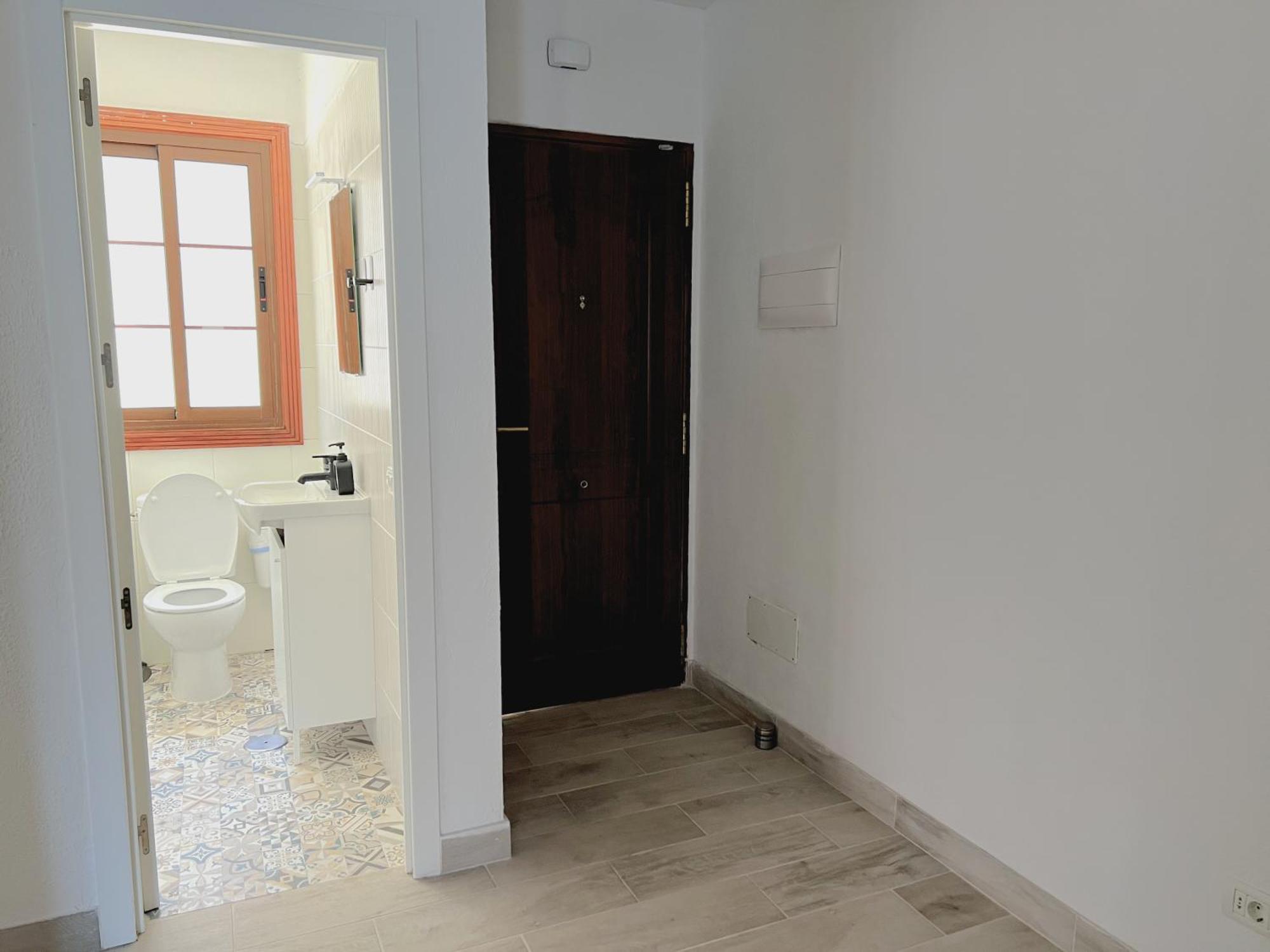 Beachfront Gem With And Sea At Your Doorstep *