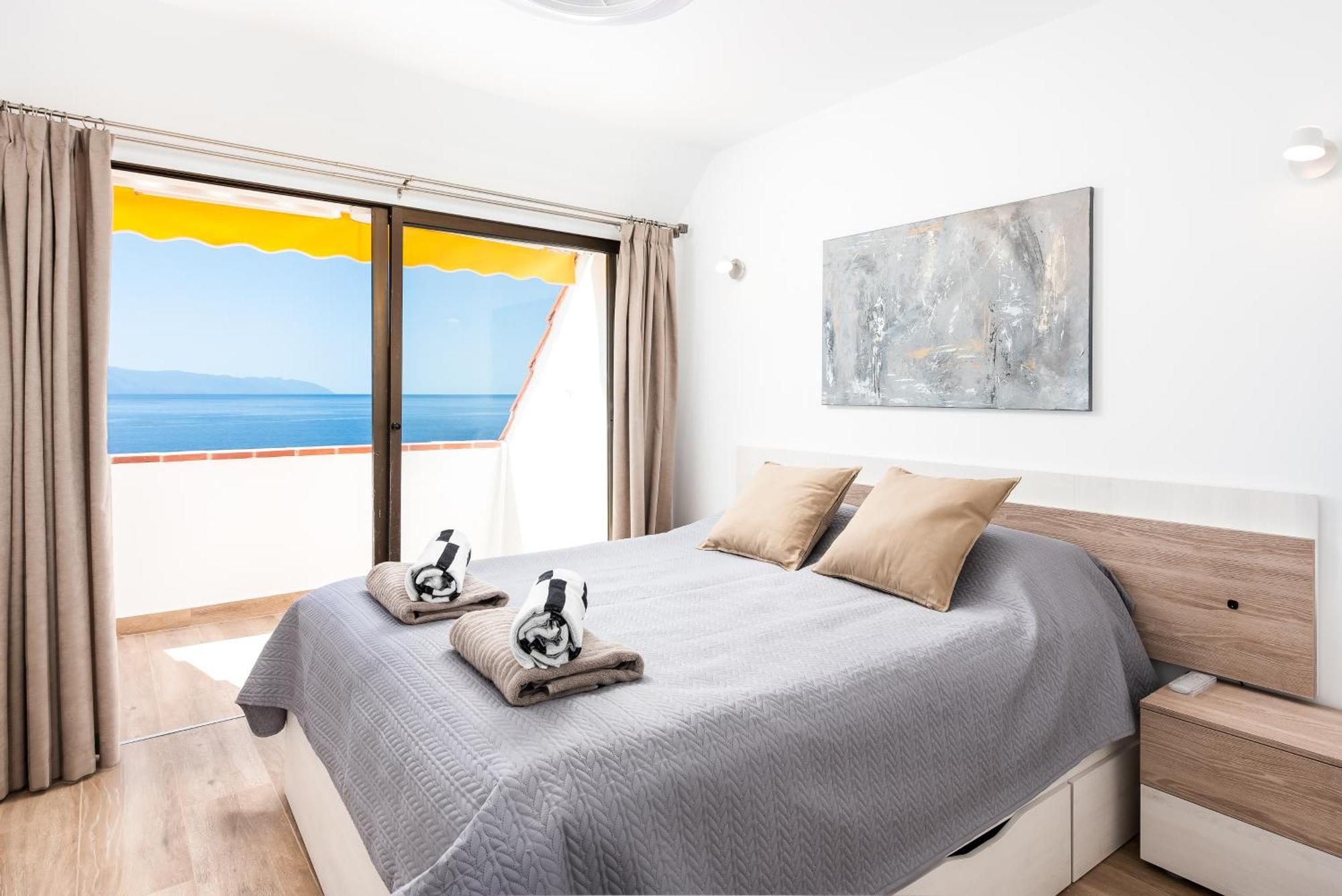 Sunflower Ocean View *