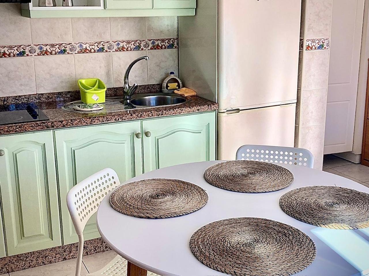 Appartement En Primera Línea De Playa, Céntrico, Tranquilo
