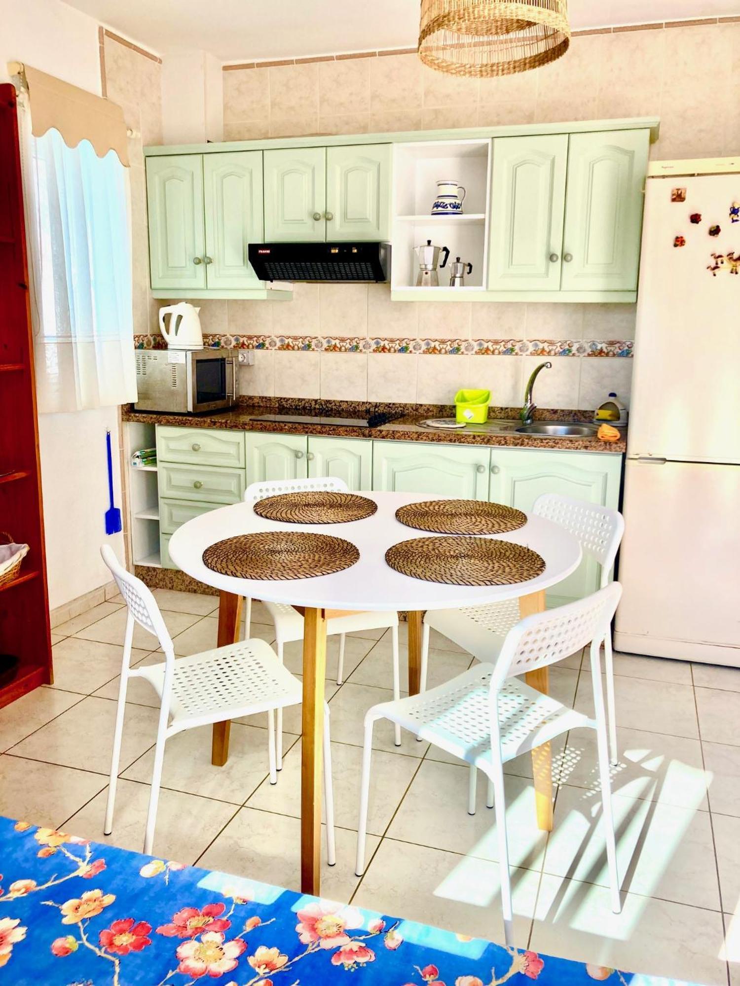 Appartement En Primera Línea De Playa, Céntrico, Tranquilo *