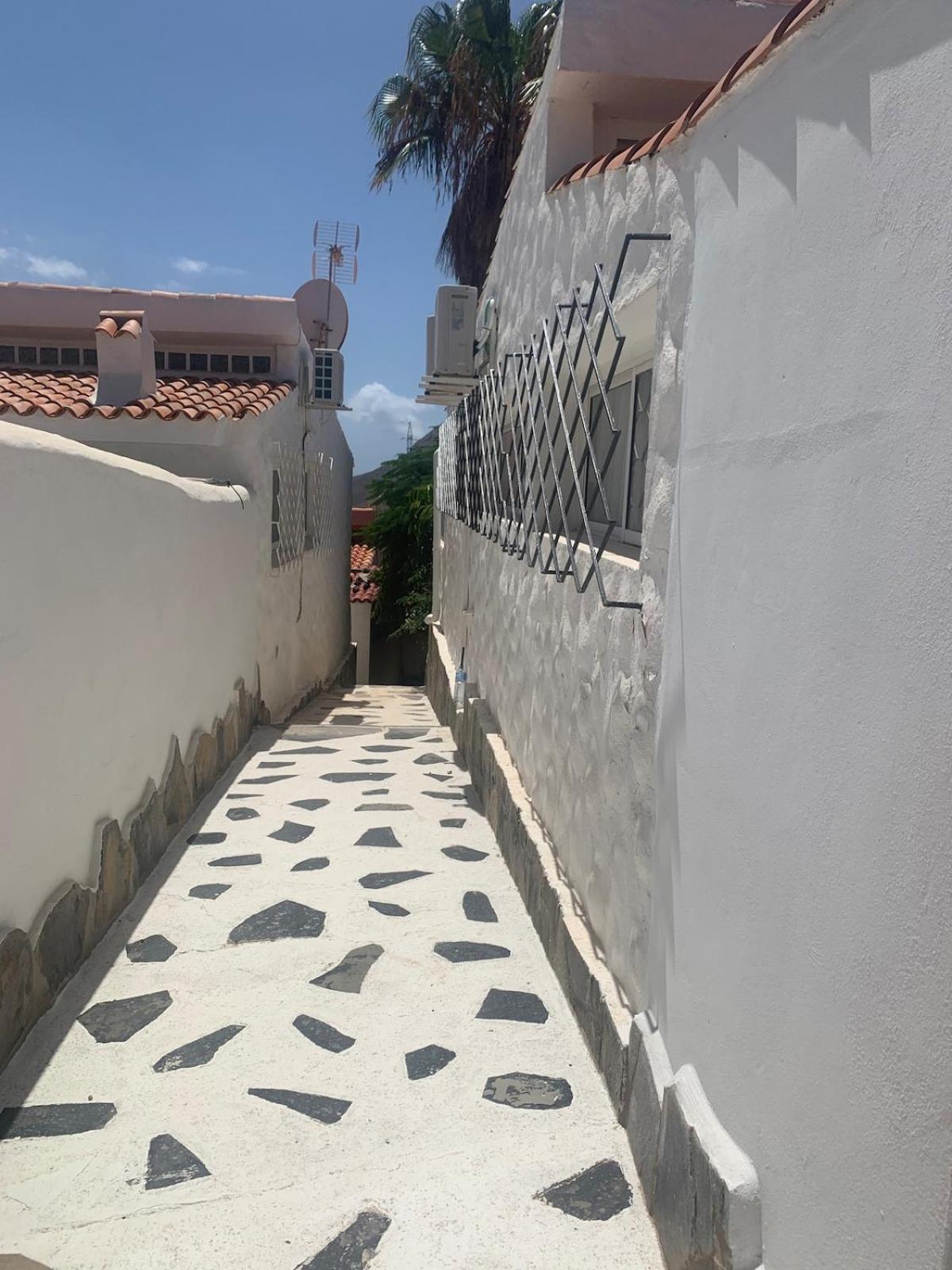 Happy Place, Villa Chayofa