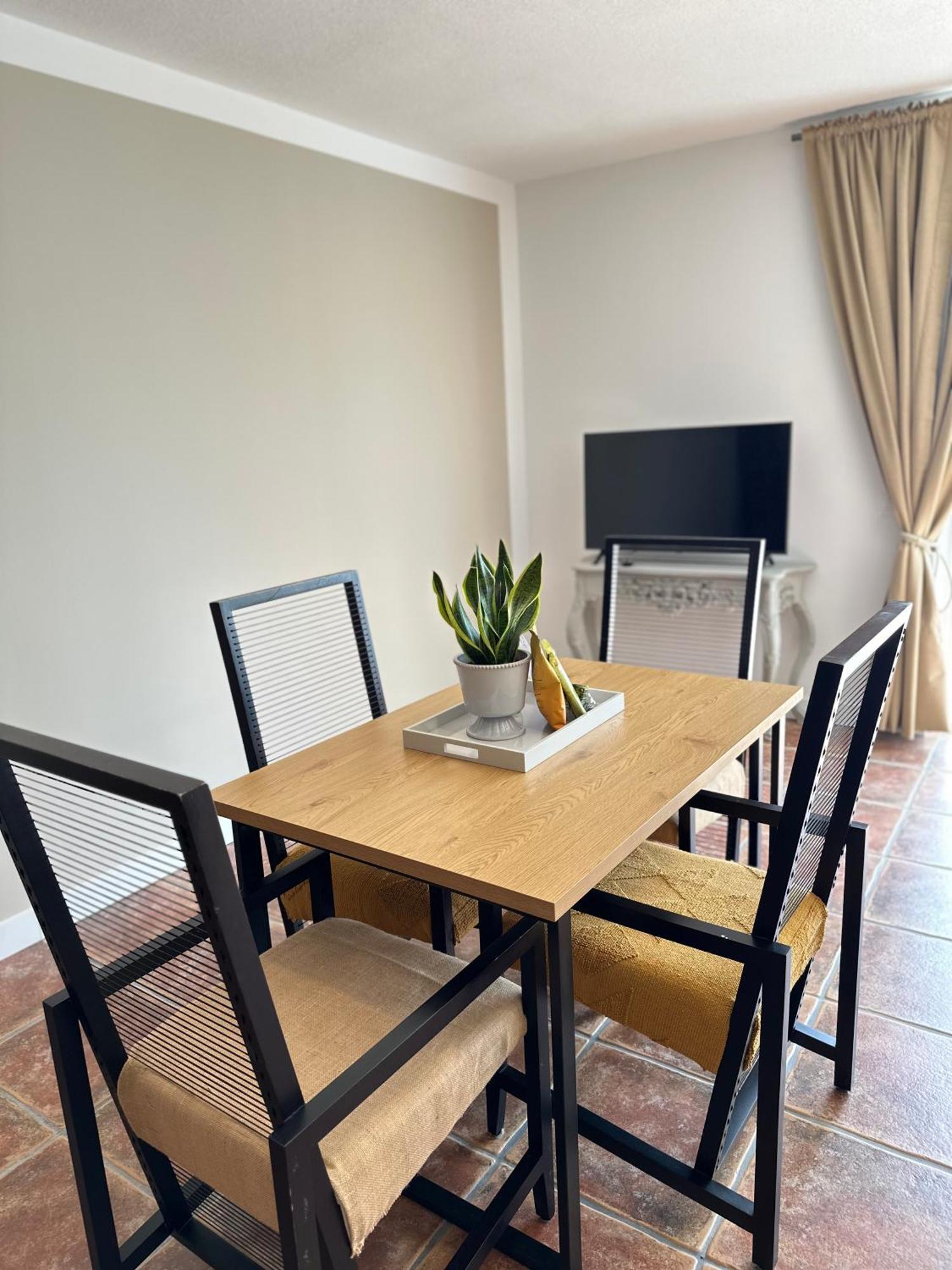 Aparthotel Boutique Leicht & Friends *