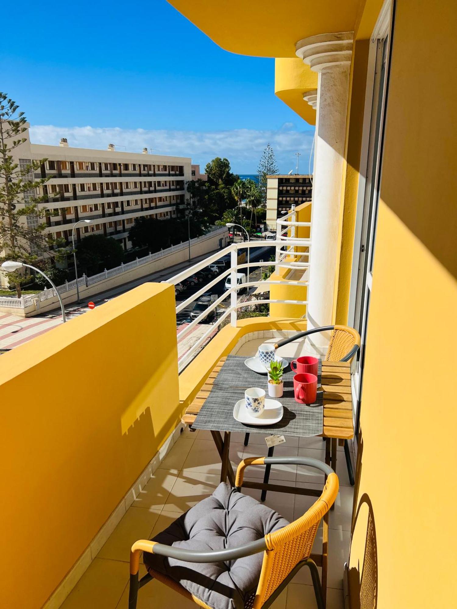 Linares - Playa De Cristianos 2 Bed Appartement *