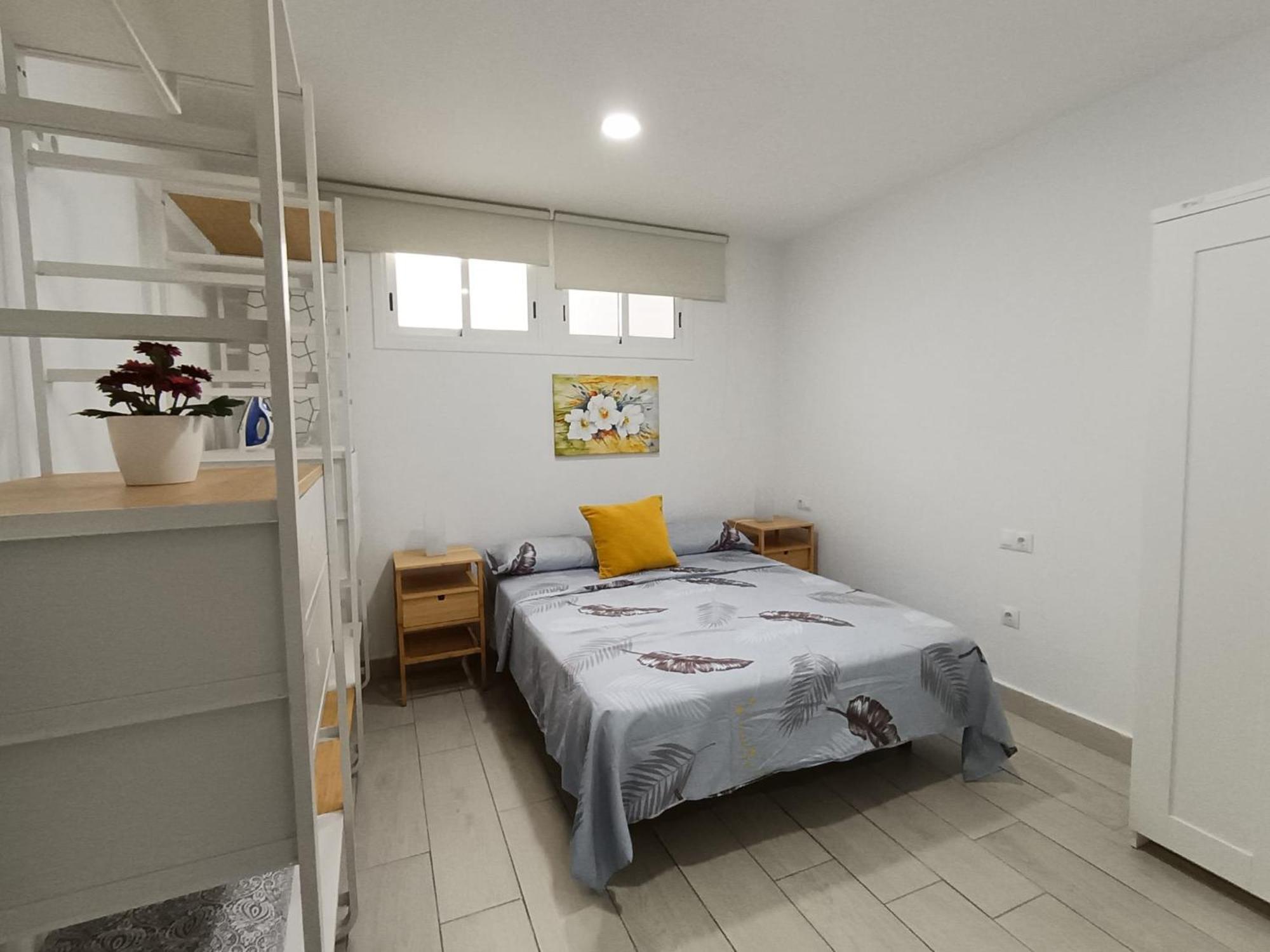 Apartment Kyomu El Pilar *