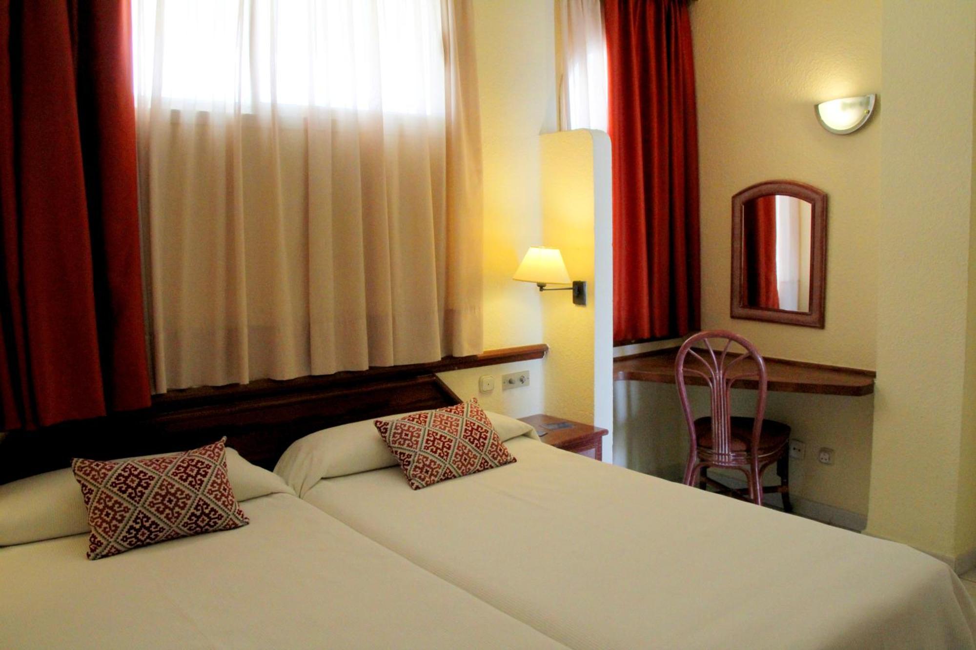Hovima Atlantis 4* Costa Adeje (Tenerife)