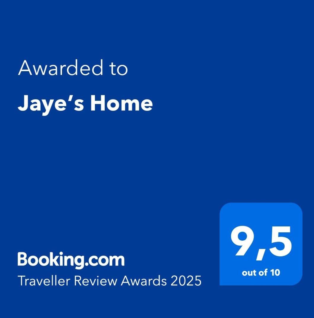 Holiday home Jaye's
