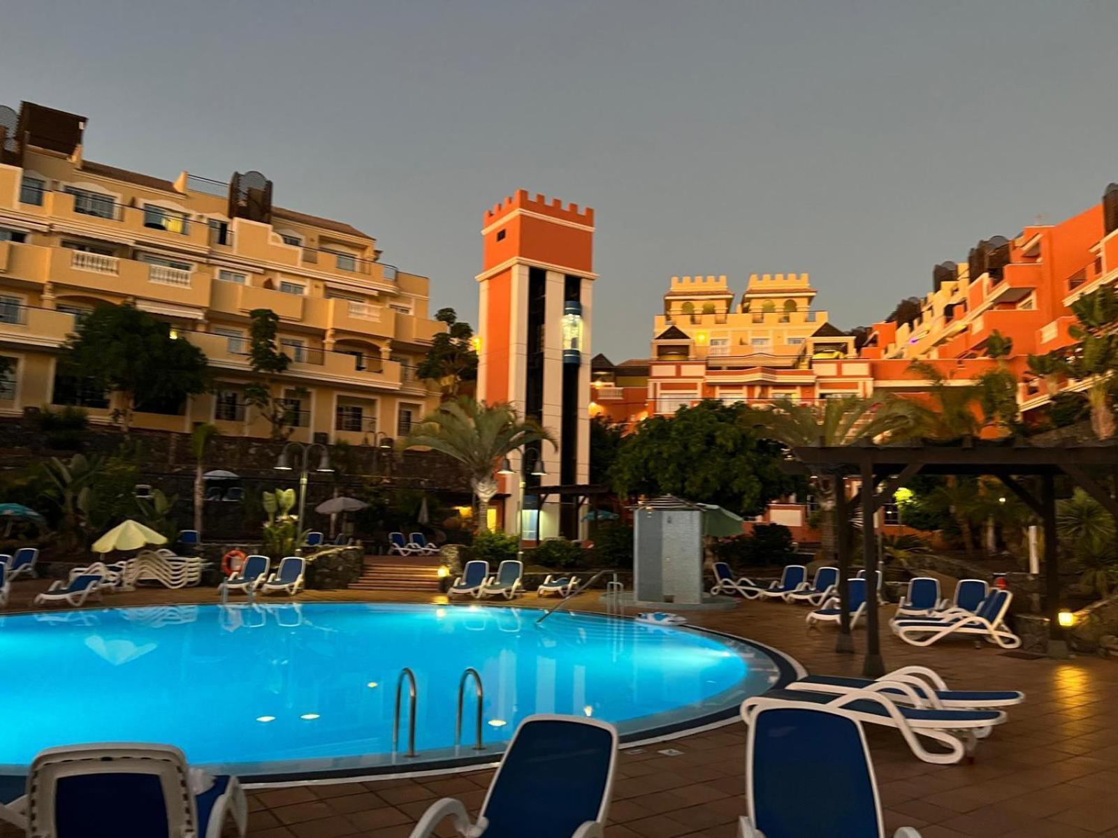 Sunny Terrace & Heated Pool Playa de las Américas