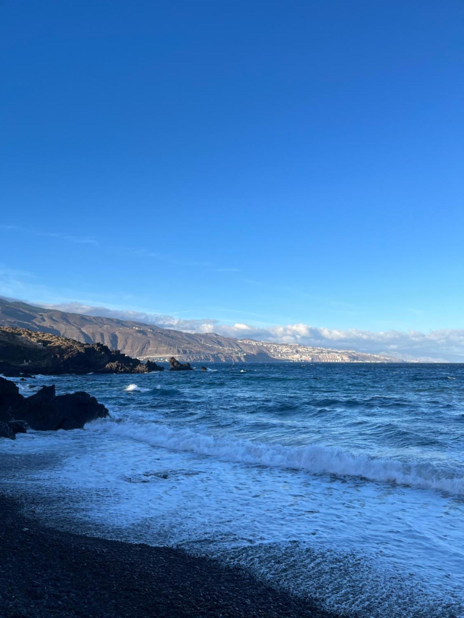 Whispering Tides Сasa de vacaciones