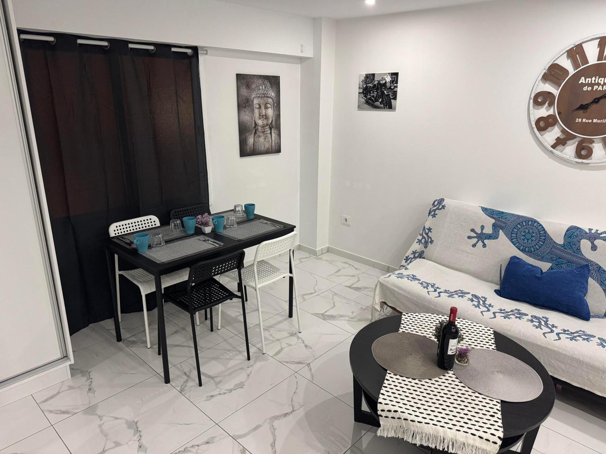 Heart Of Cristianos Modern Close To The Sea In Tenerife Apartment Los Cristianos (Tenerife)