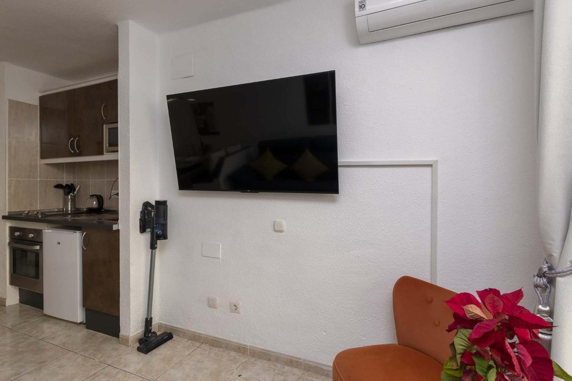 Santa Maria 41 - One Bed On The Ground Floor With Costa Adeje (Tenerife)