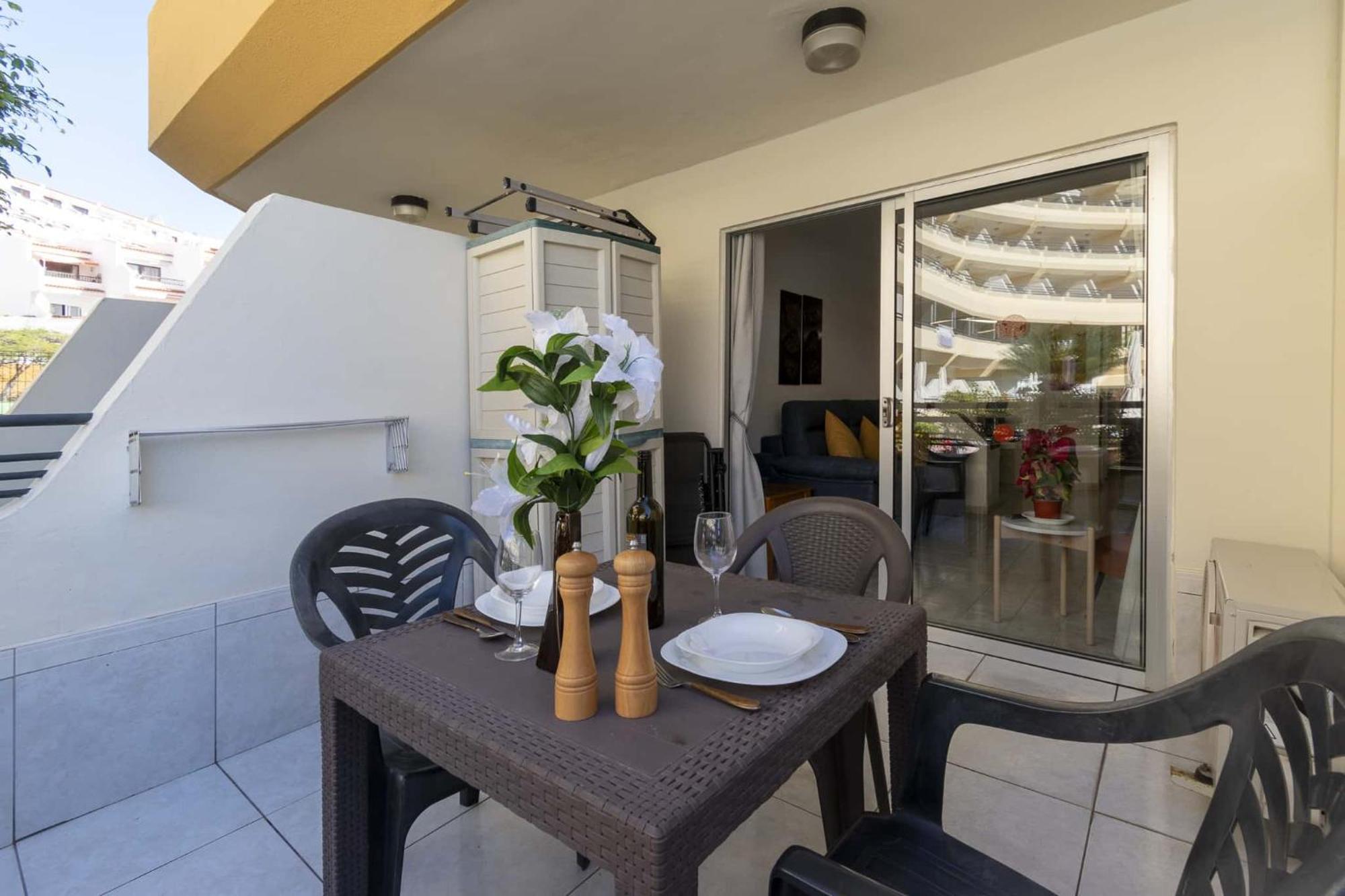 Santa Maria 41 - One Bed On The Ground Floor With *