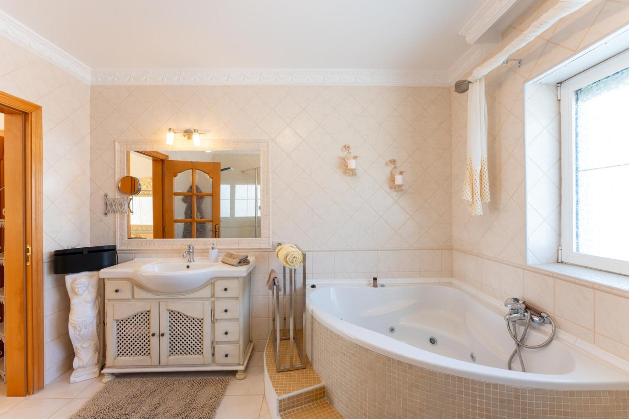 Private Luxury With Jacuzzi, Beach Bar, Pool Costa Adeje (Tenerife)