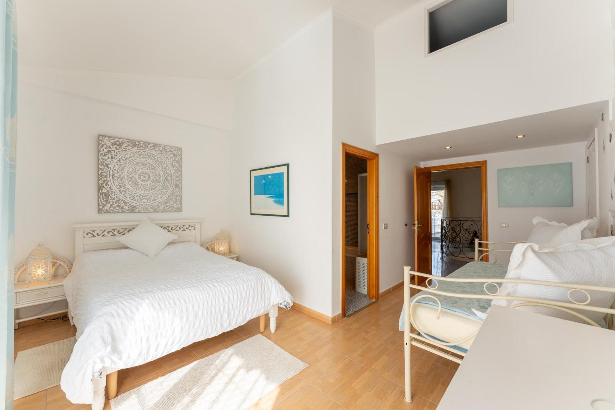 Private Luxury With Jacuzzi, Beach Bar, Pool