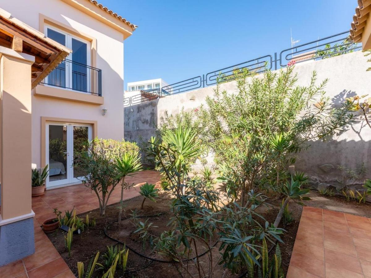 Evita Costa Adeje *