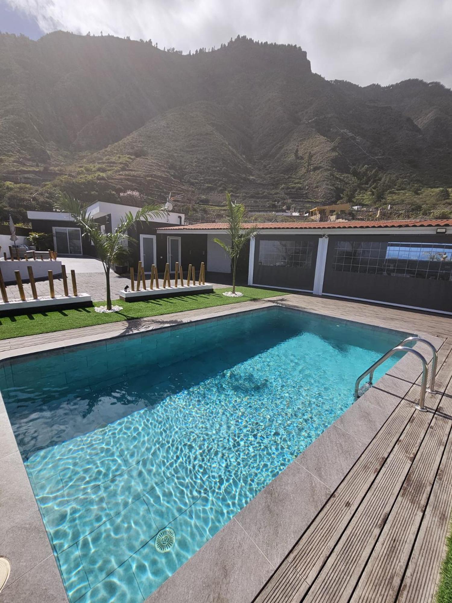 Nahuel Villa *