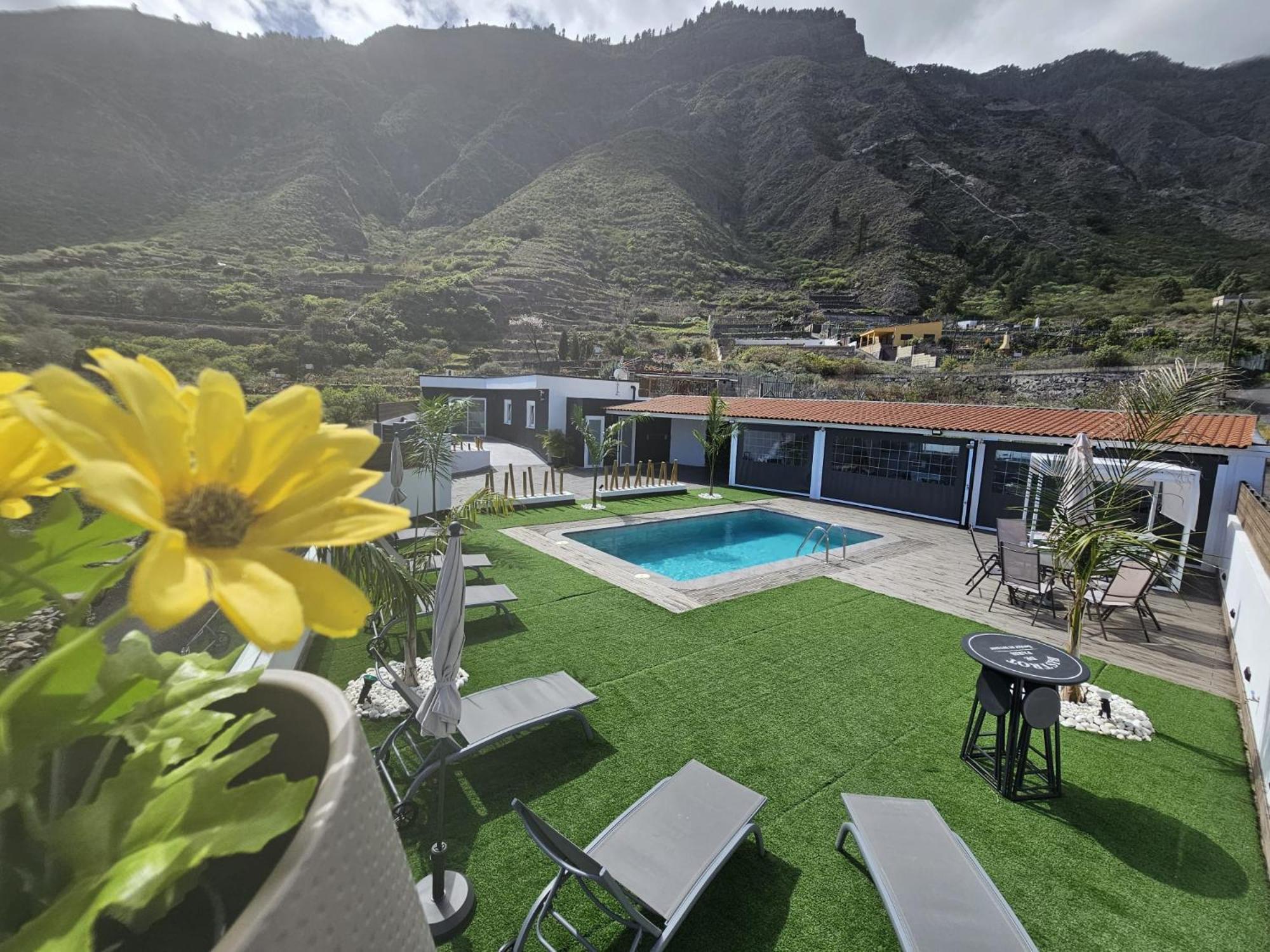 Nahuel Villa *