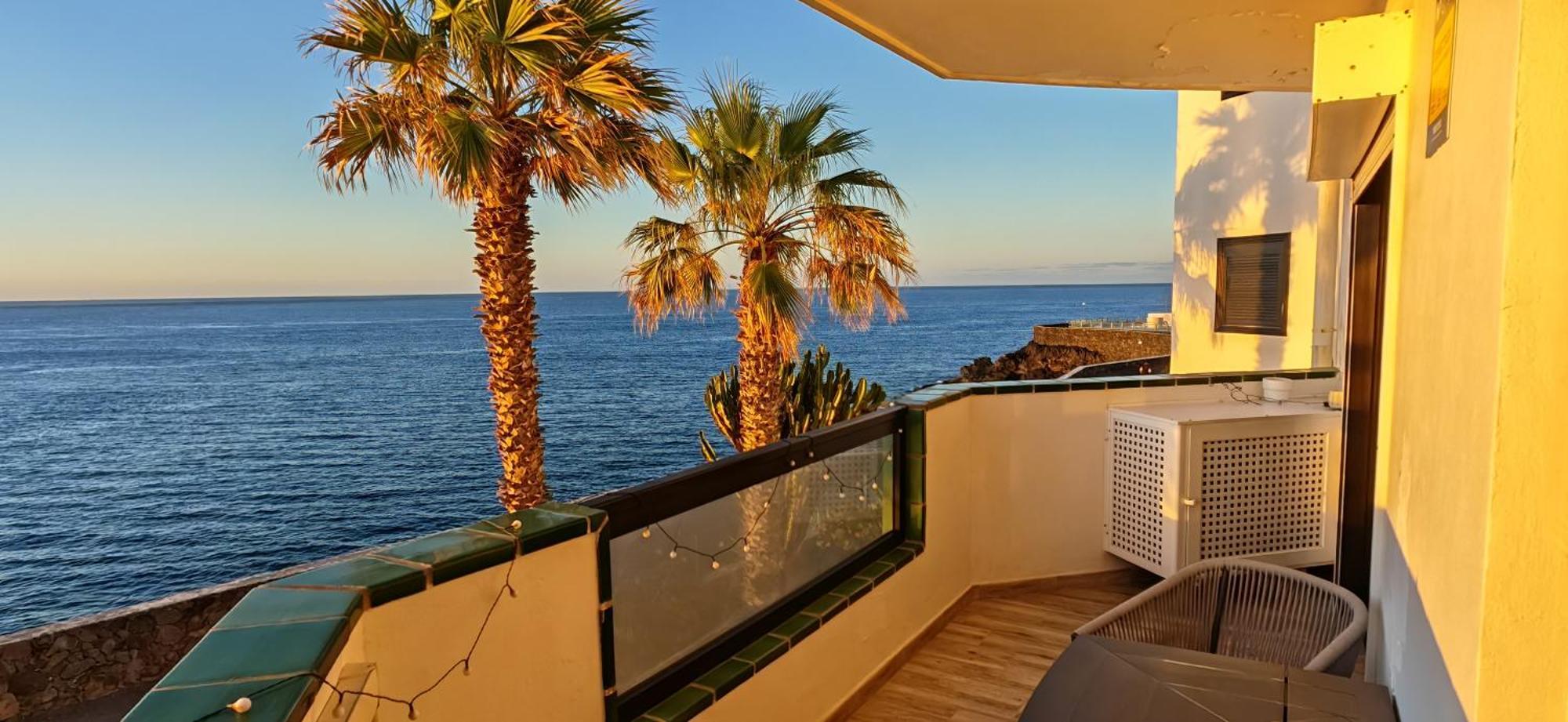 Luxury 2 Bedrooms Norton With Amazing Views In Apartamento Costa del Silencio