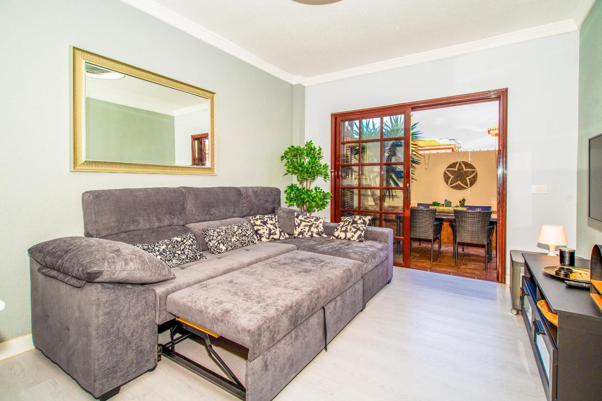 Modern 1bd With A Patio And Pool, Balcon Del Mar, B52 Apartment *